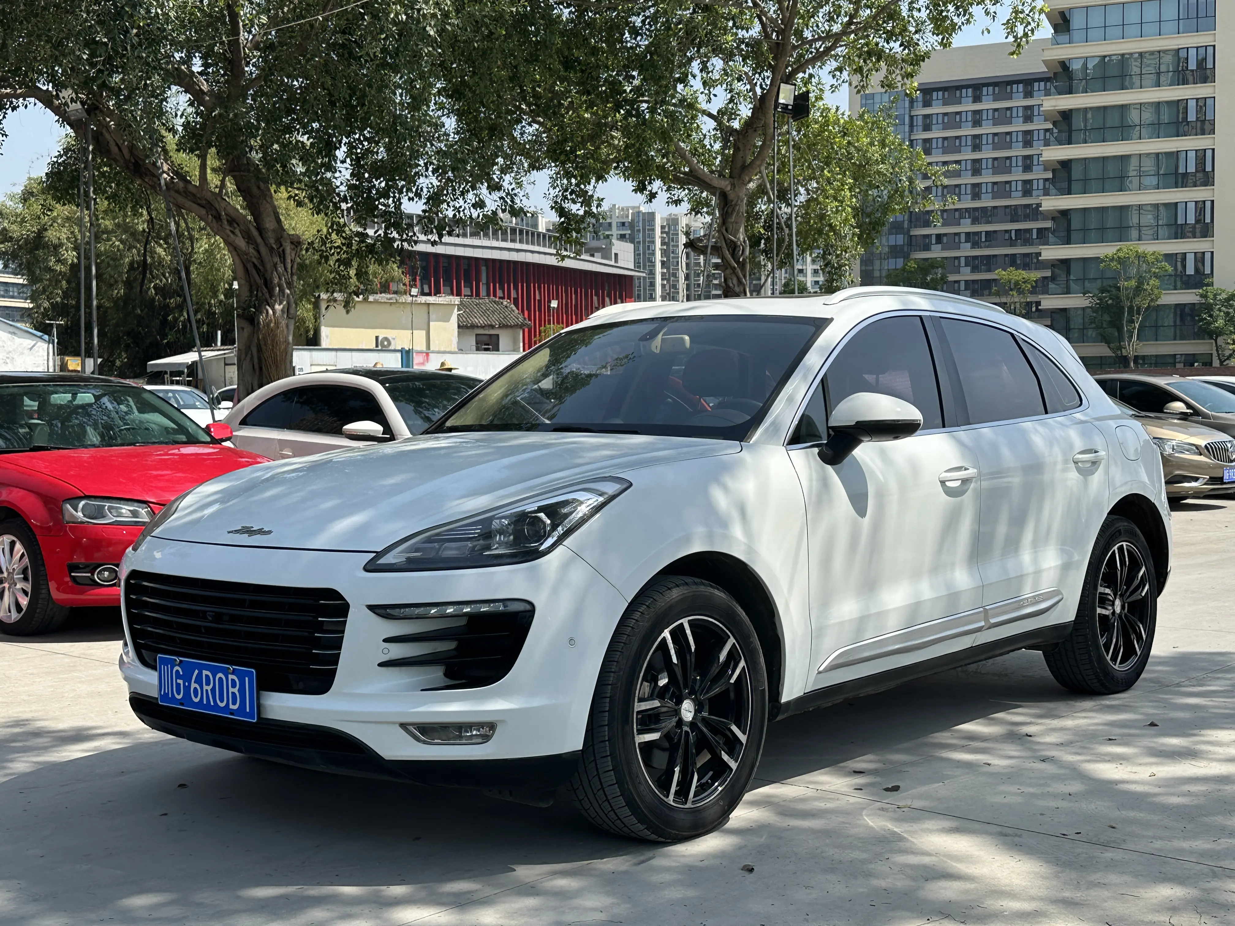 Zotye SR9