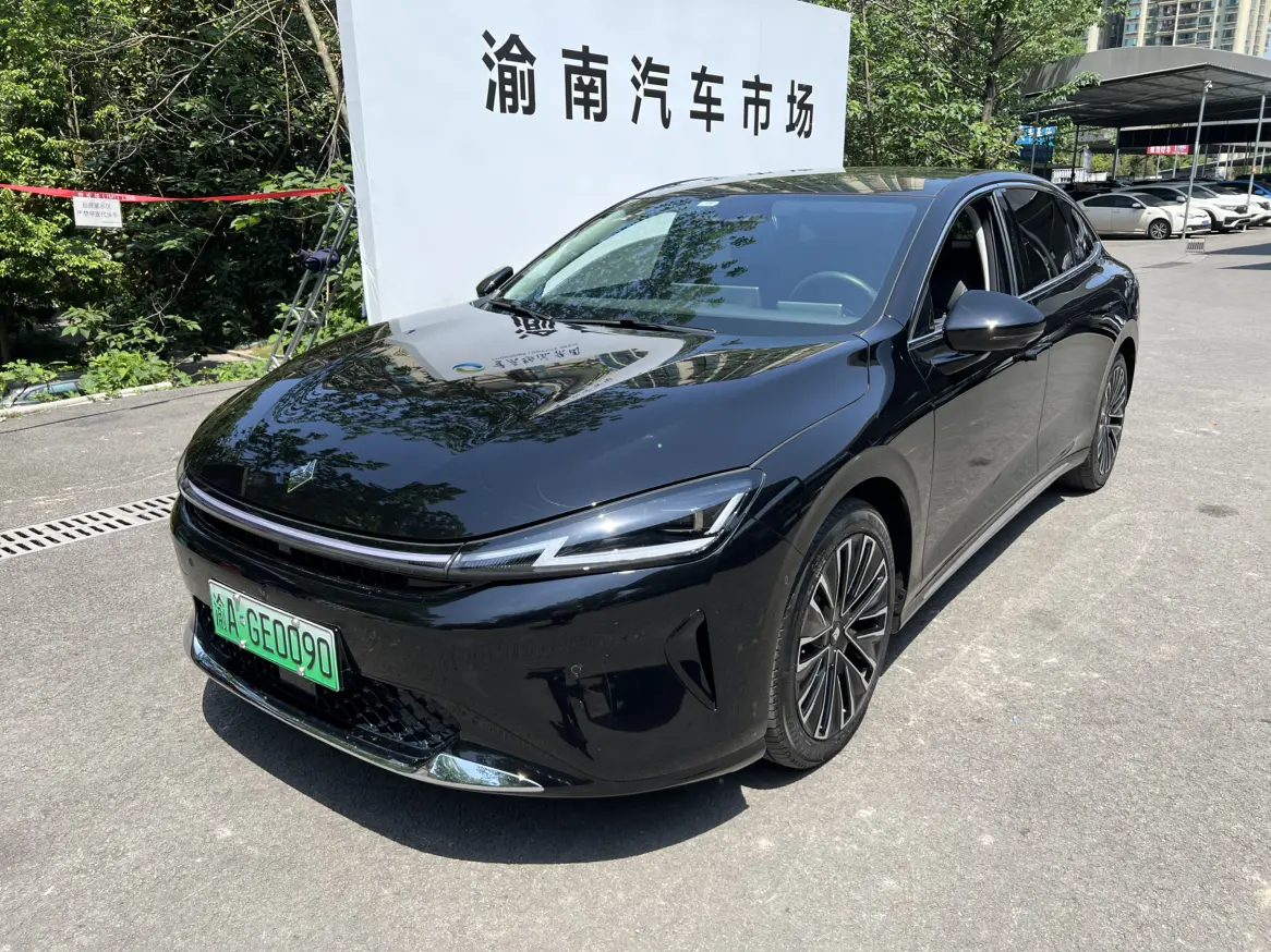 Baojun Enjoy PHEV