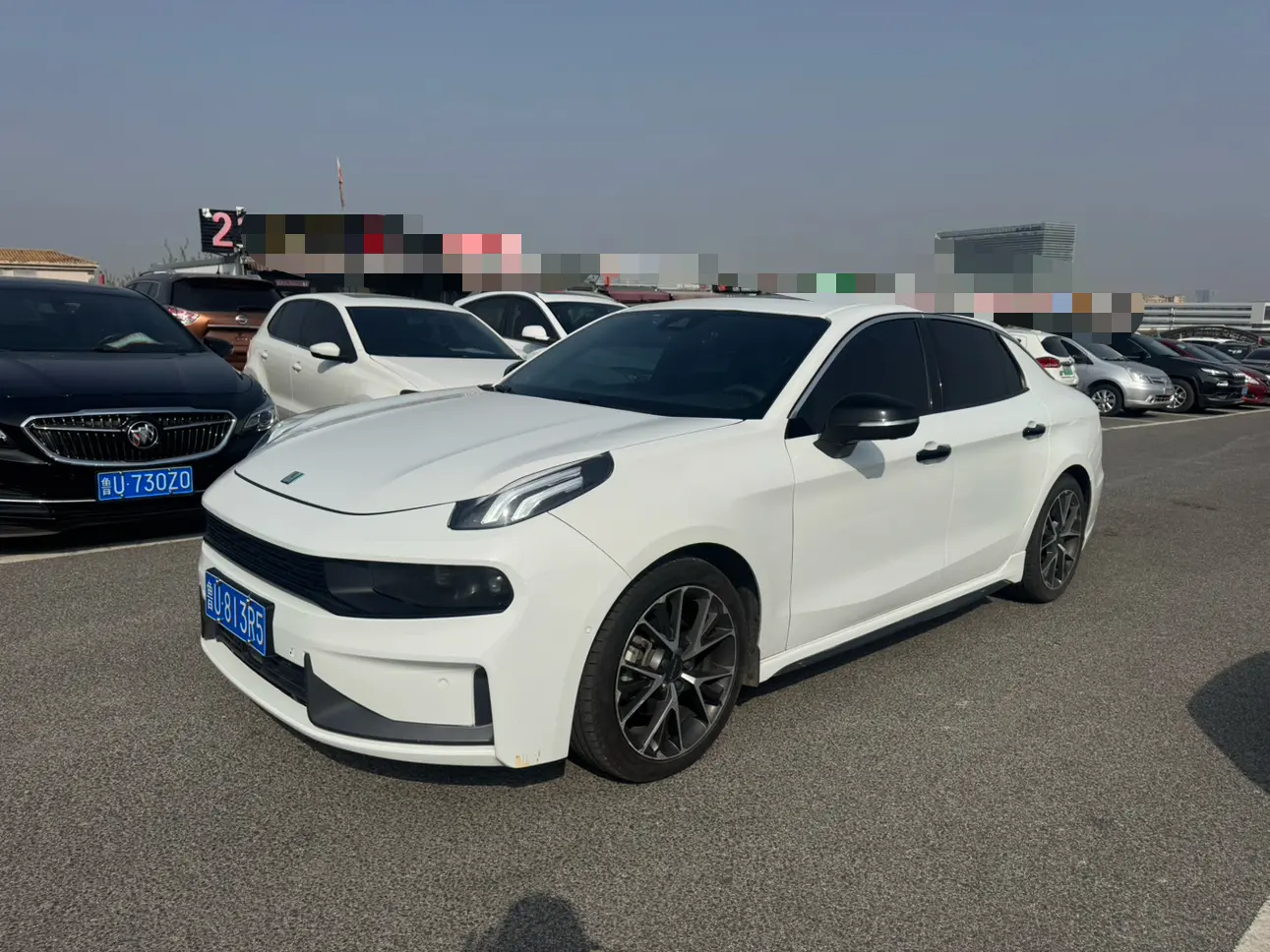 Lynk & Co 03