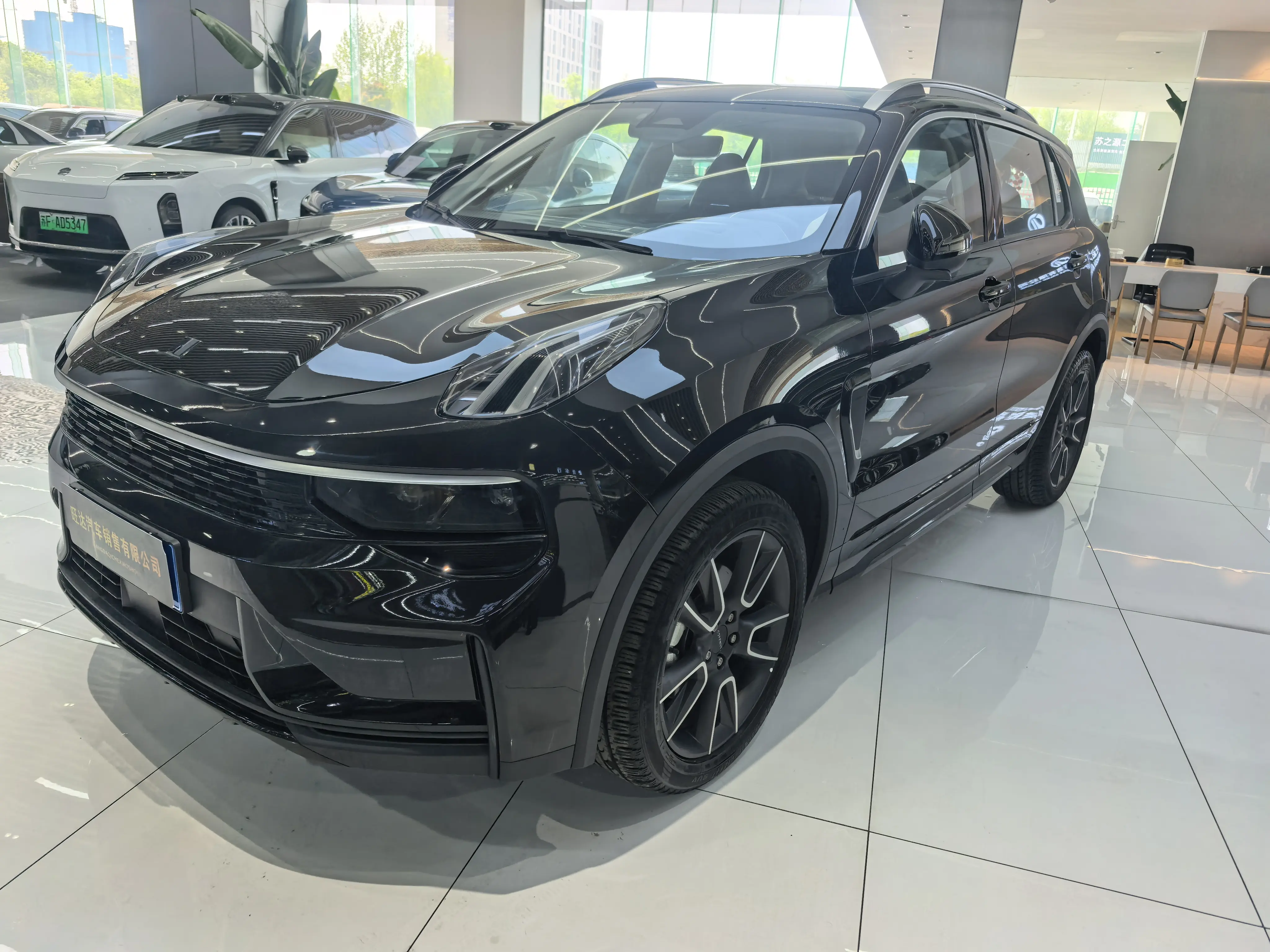 Lynk & Co 01