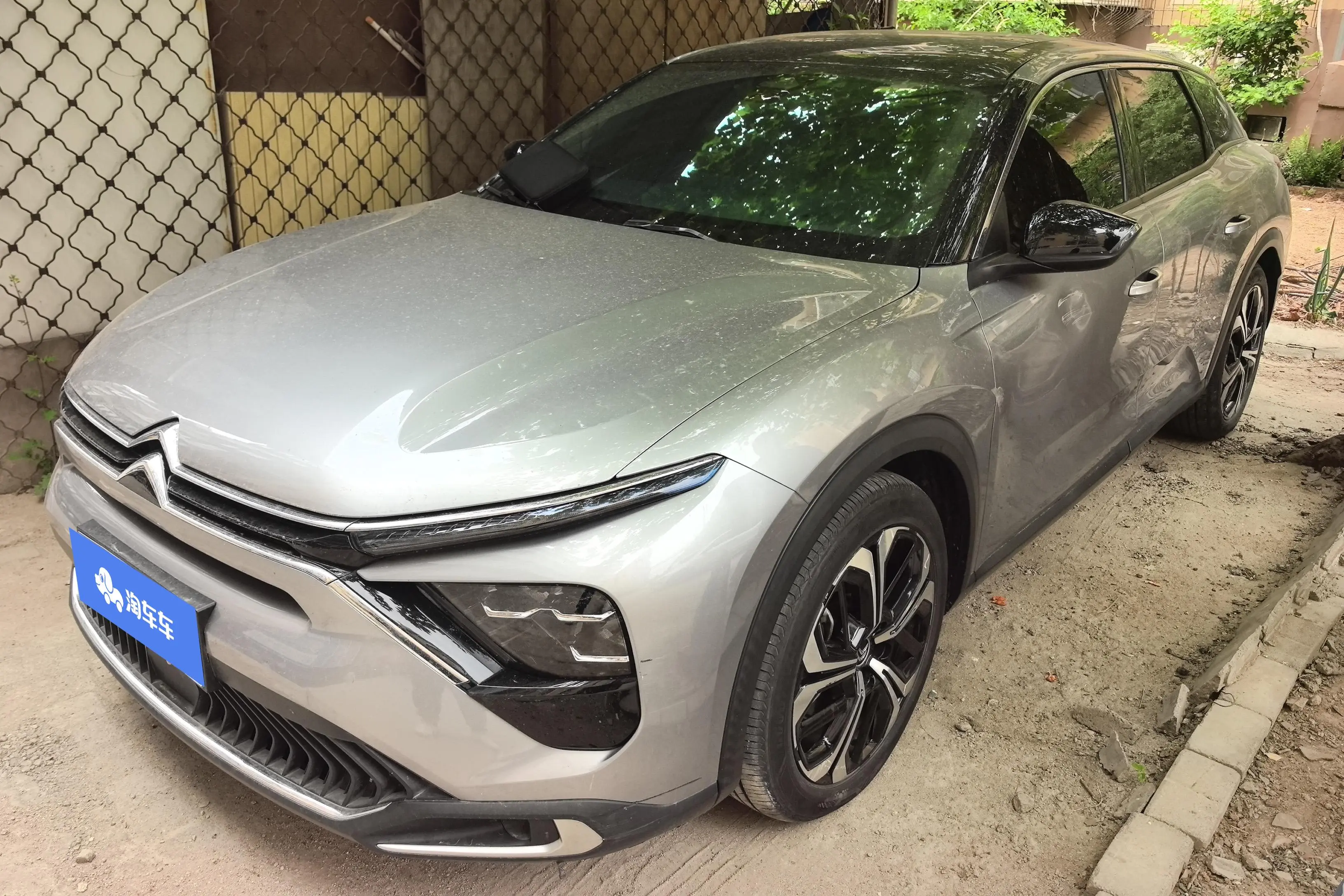 Citroën Versailles C5 X