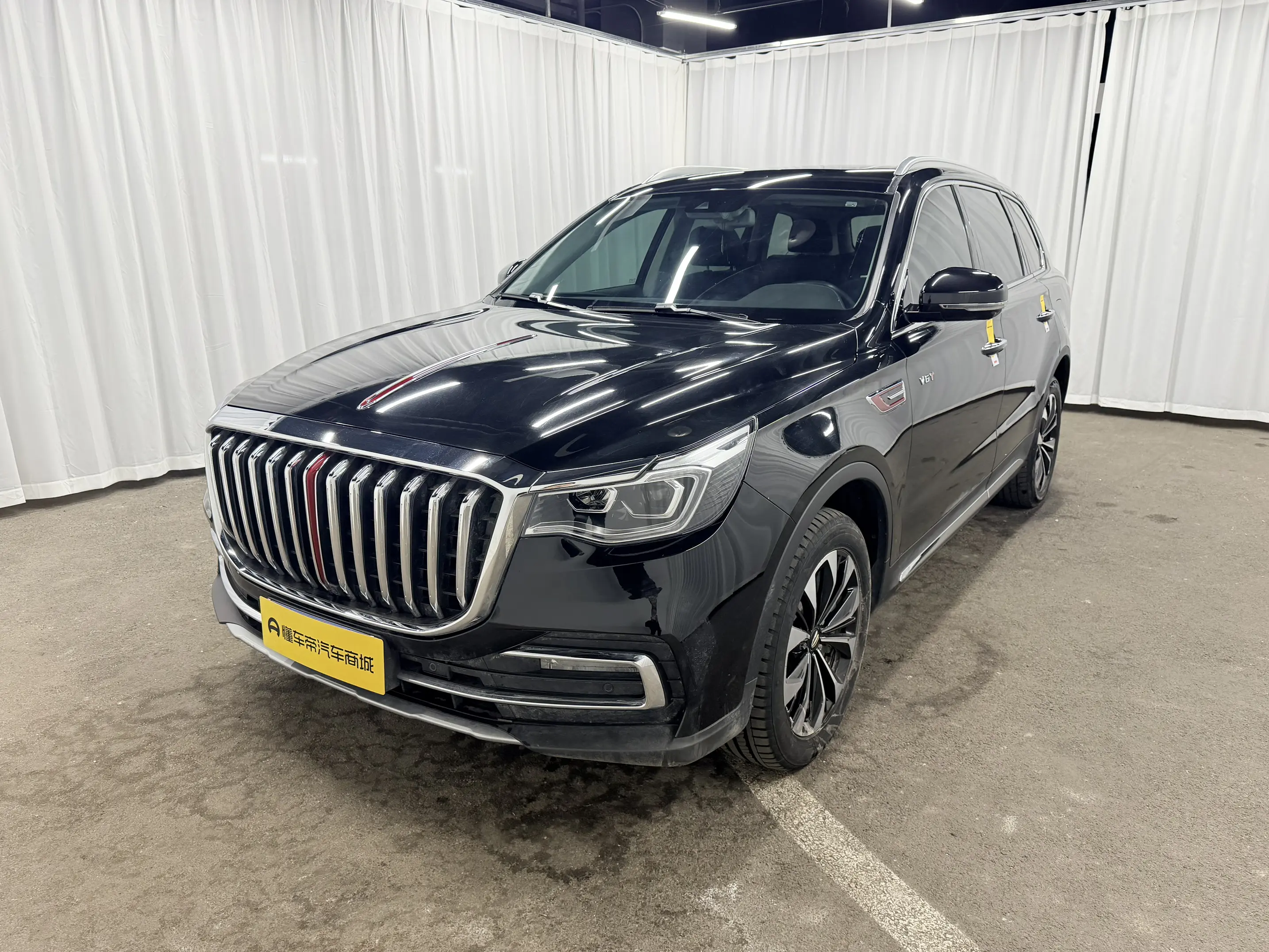 Hongqi HS7