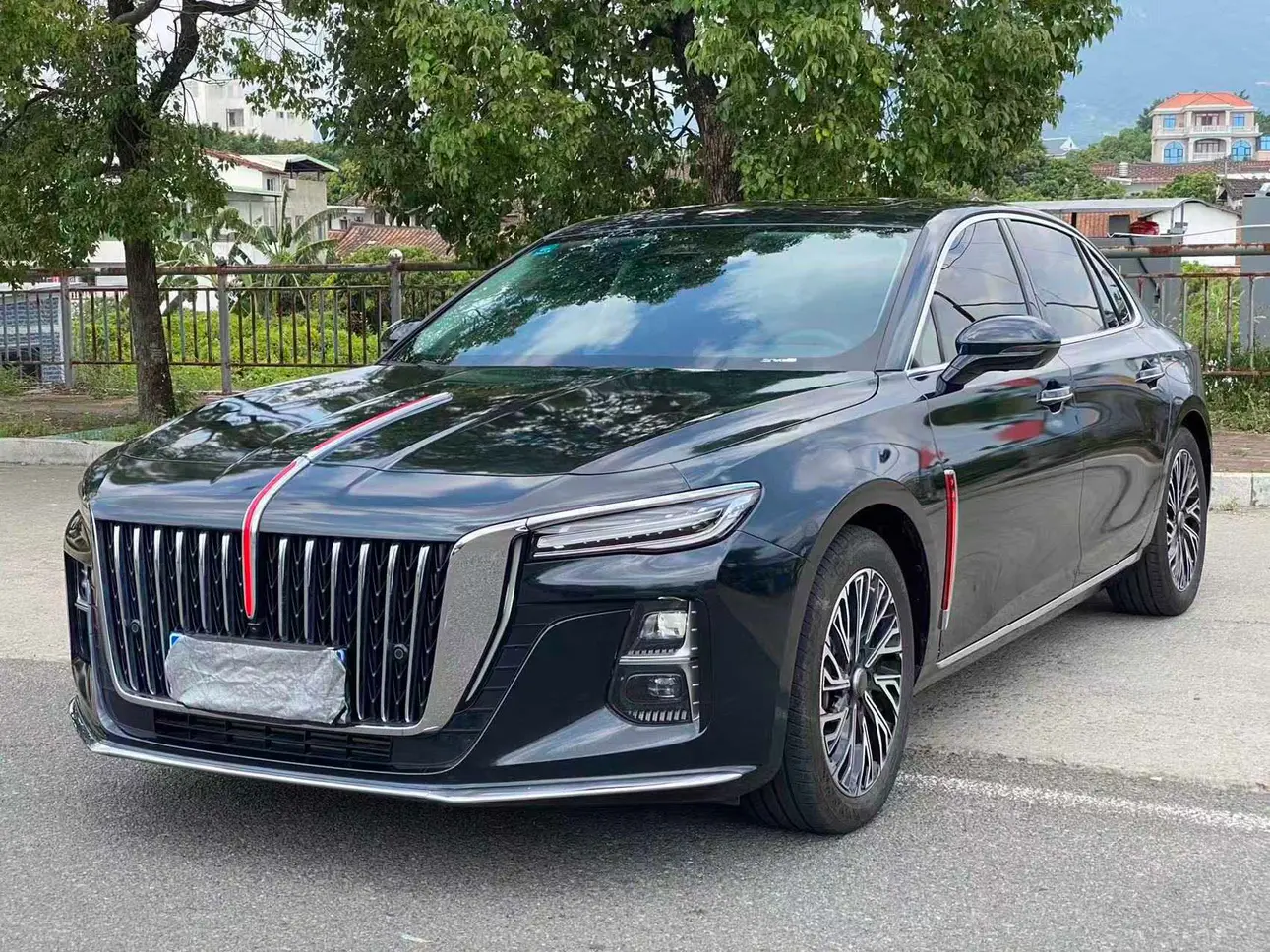 Hongqi H5