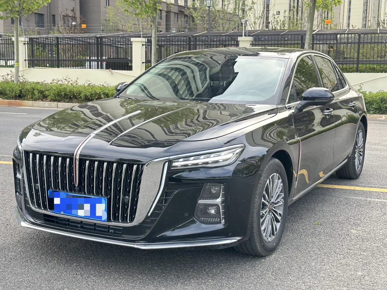 Hongqi H5