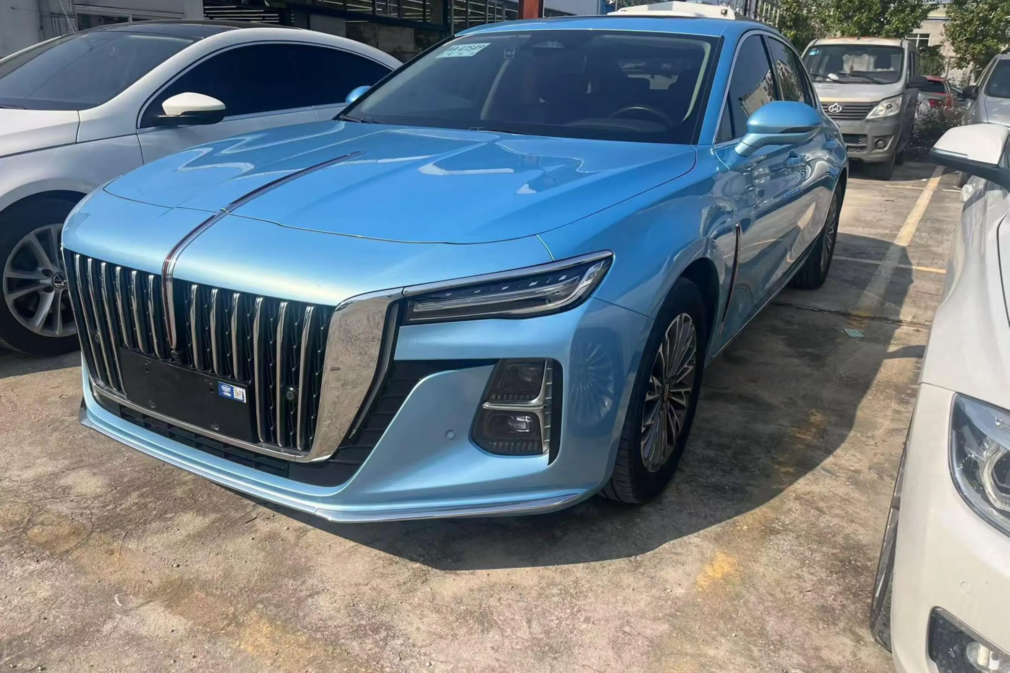 Hongqi H5