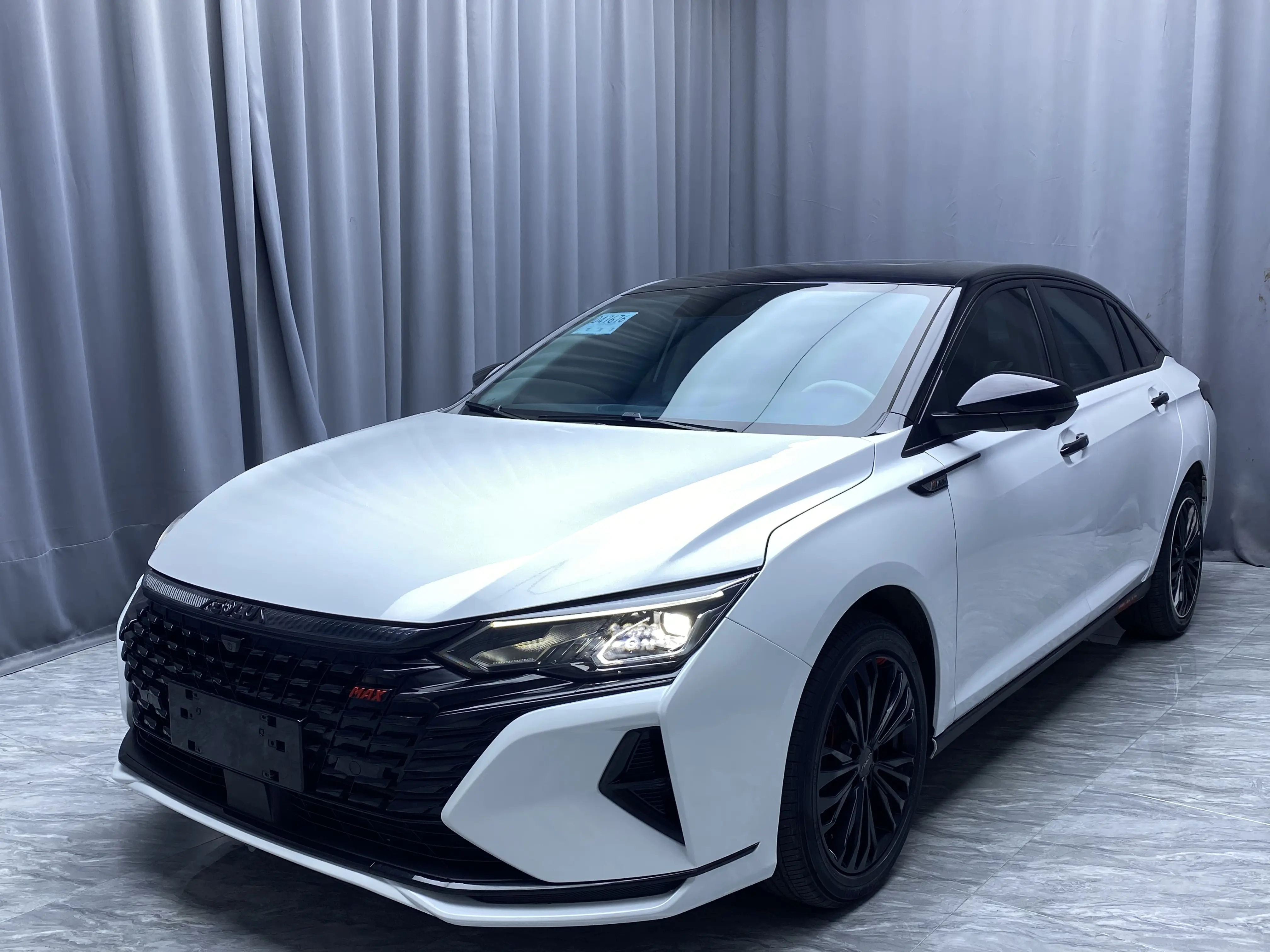 Dongfeng Yixuan MAX