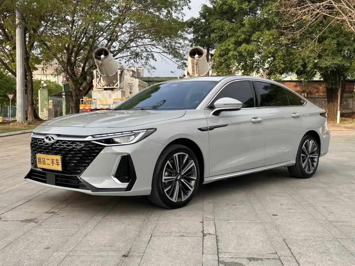 Chery Arrizo 8