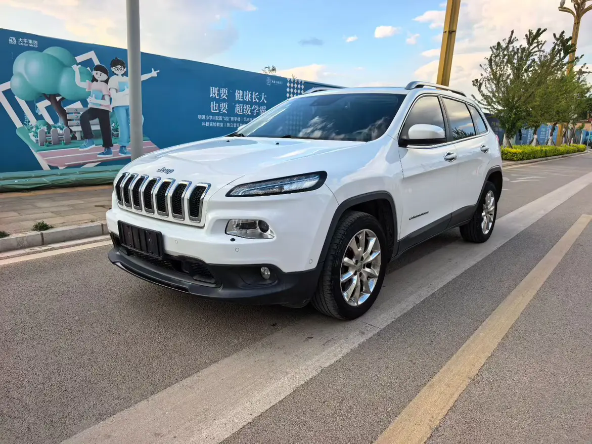 Jeep Cherokee