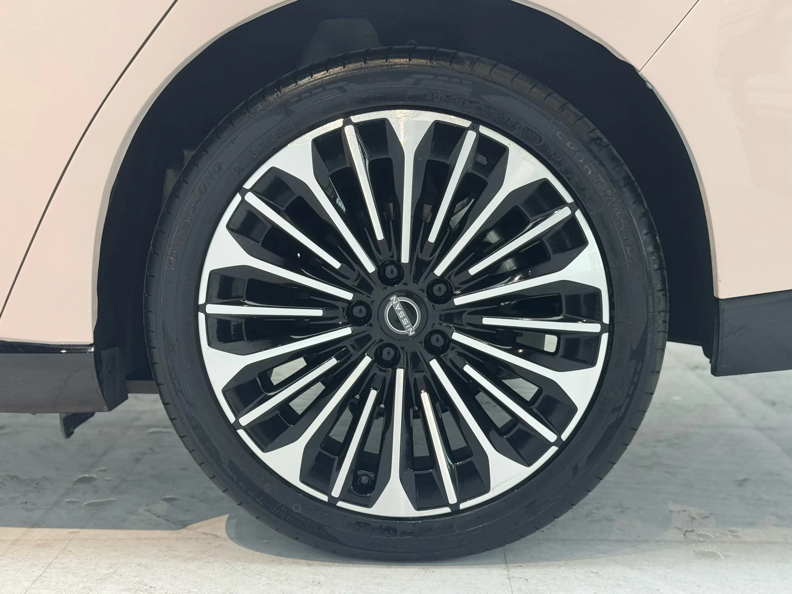 Nissan N7
