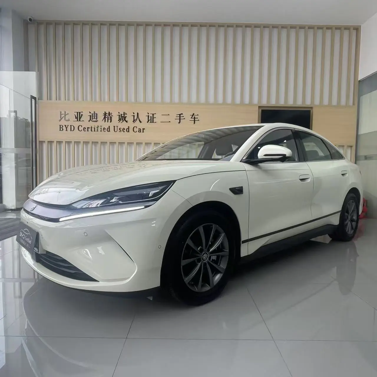 BYD Qin L EV