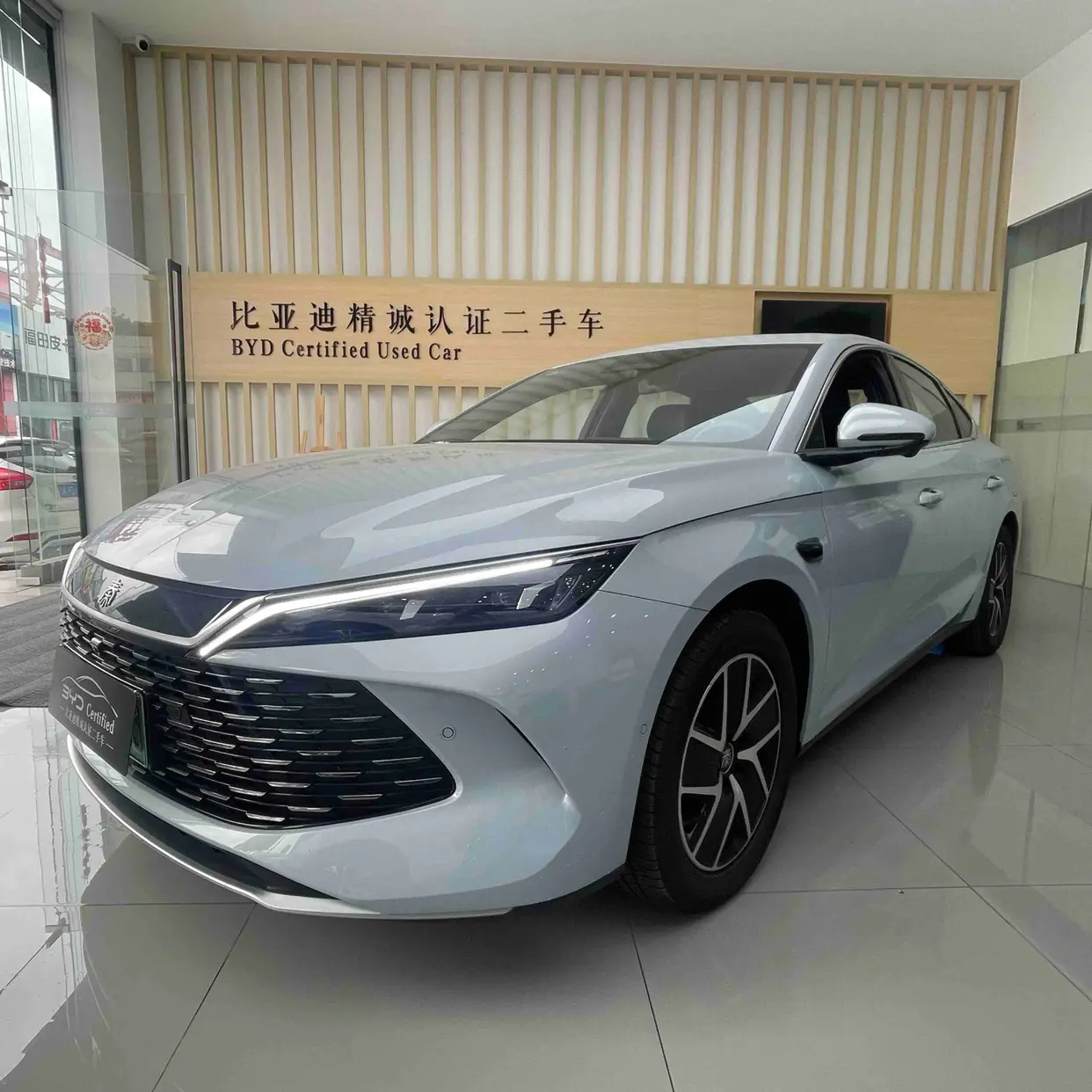 BYD Qin L DM