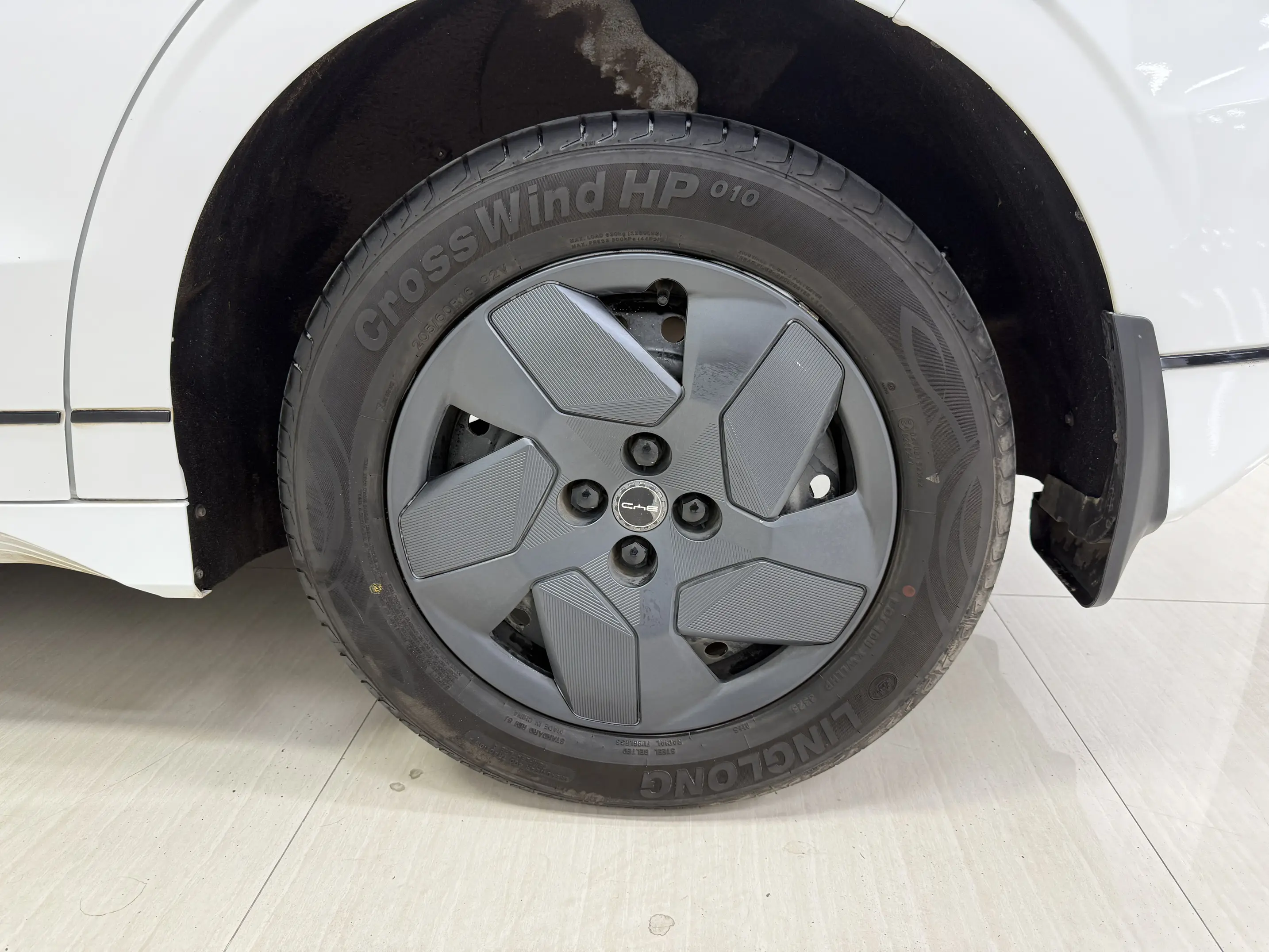 BYD e2