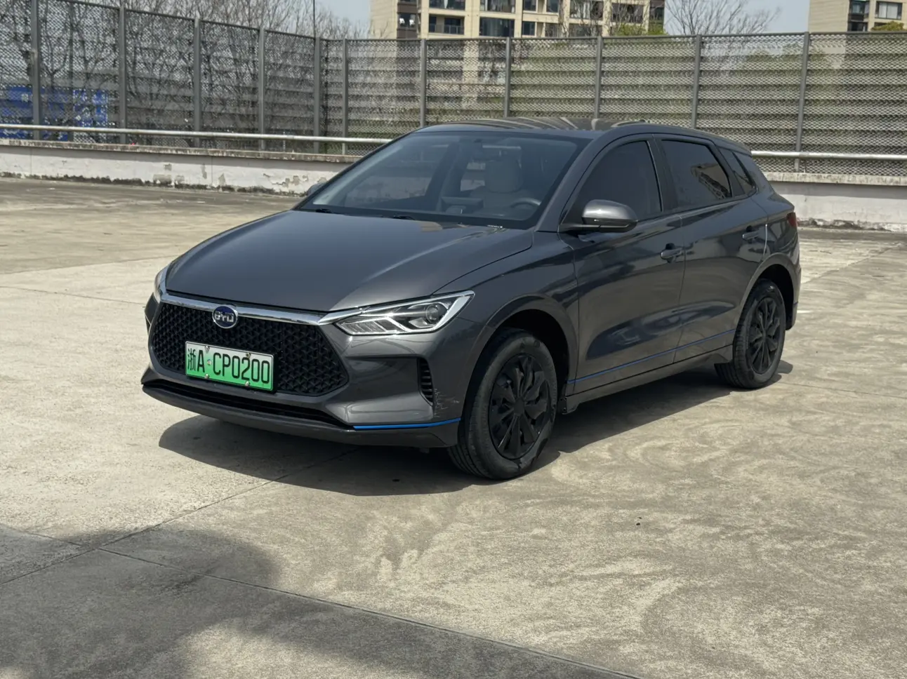 BYD e2