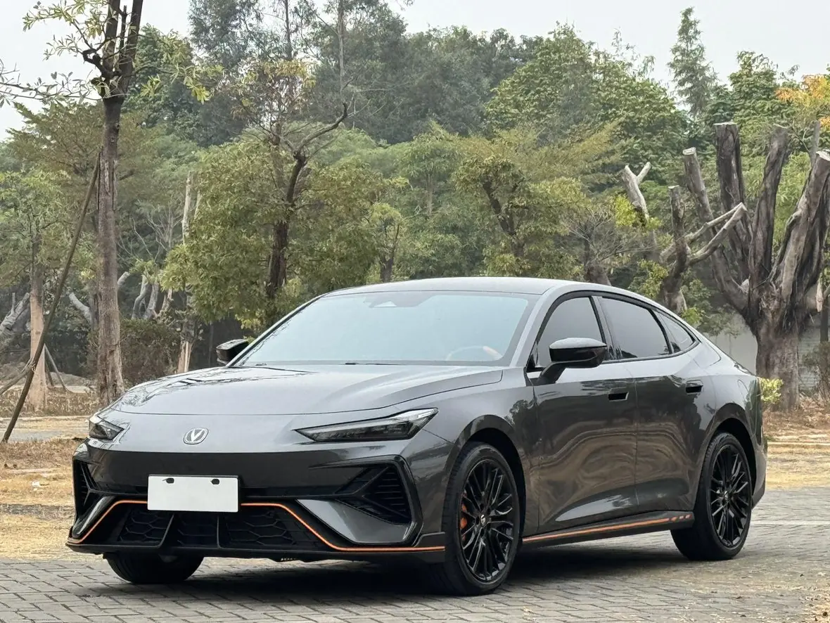 Changan UNI-V