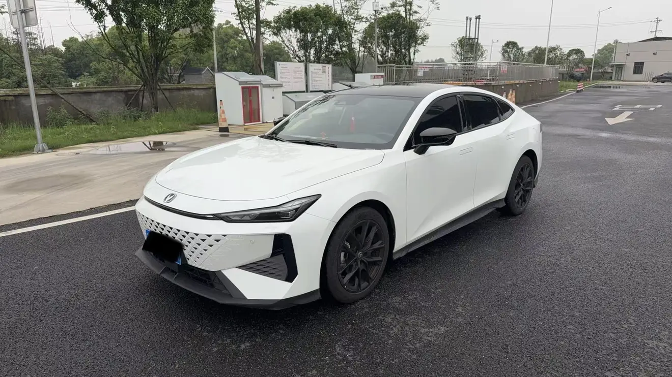 Changan UNI-V