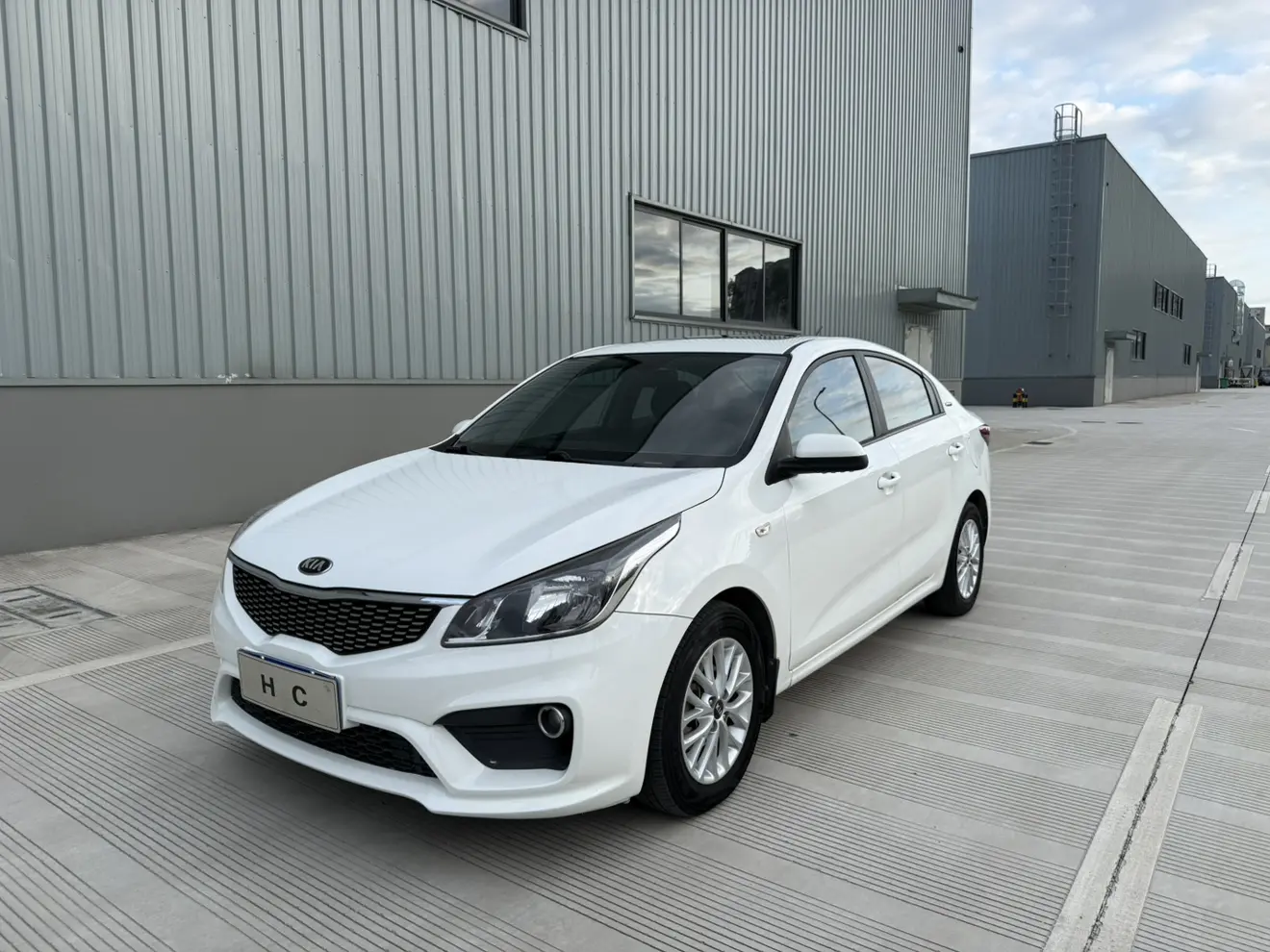 Kia K2