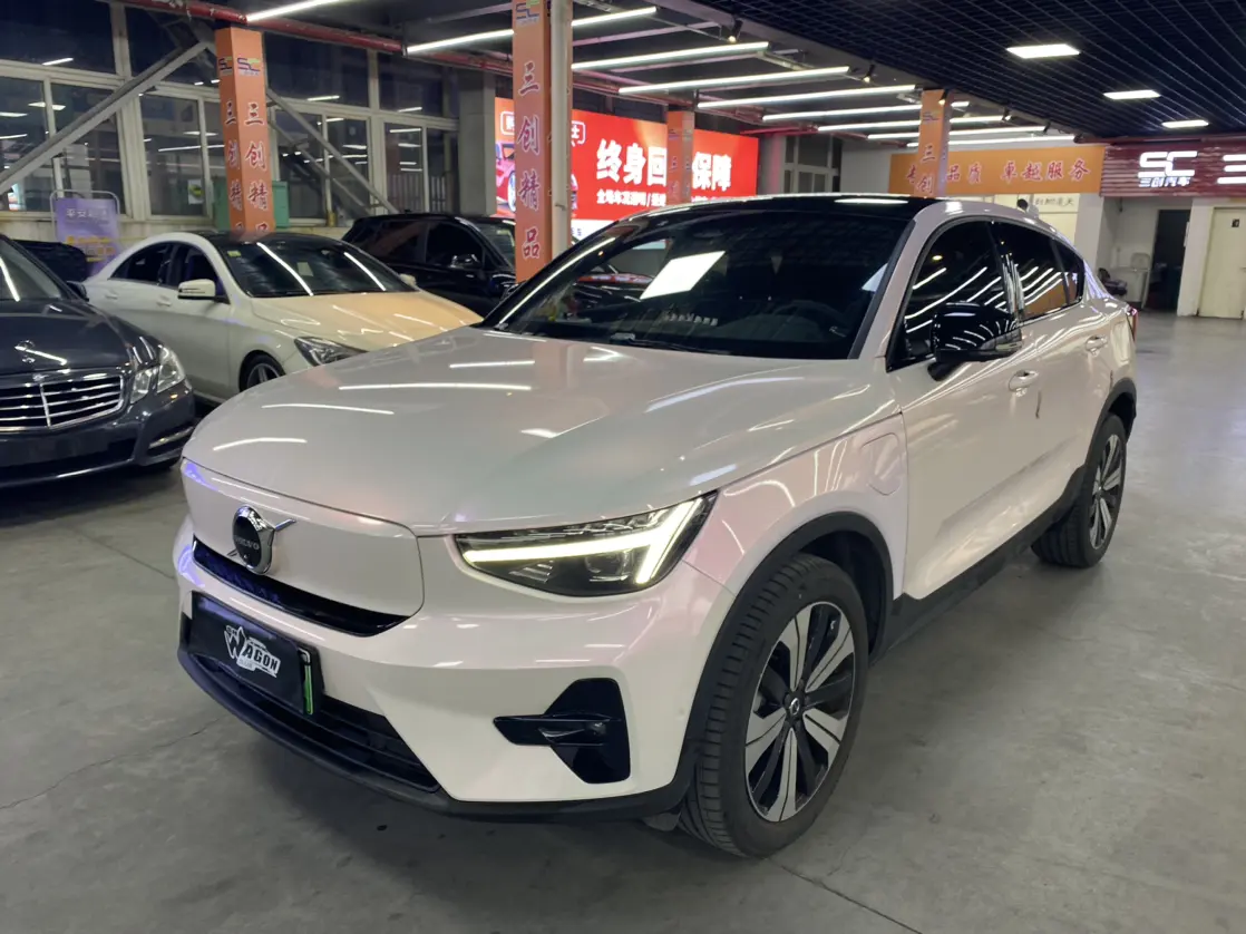 Volvo C40 EV