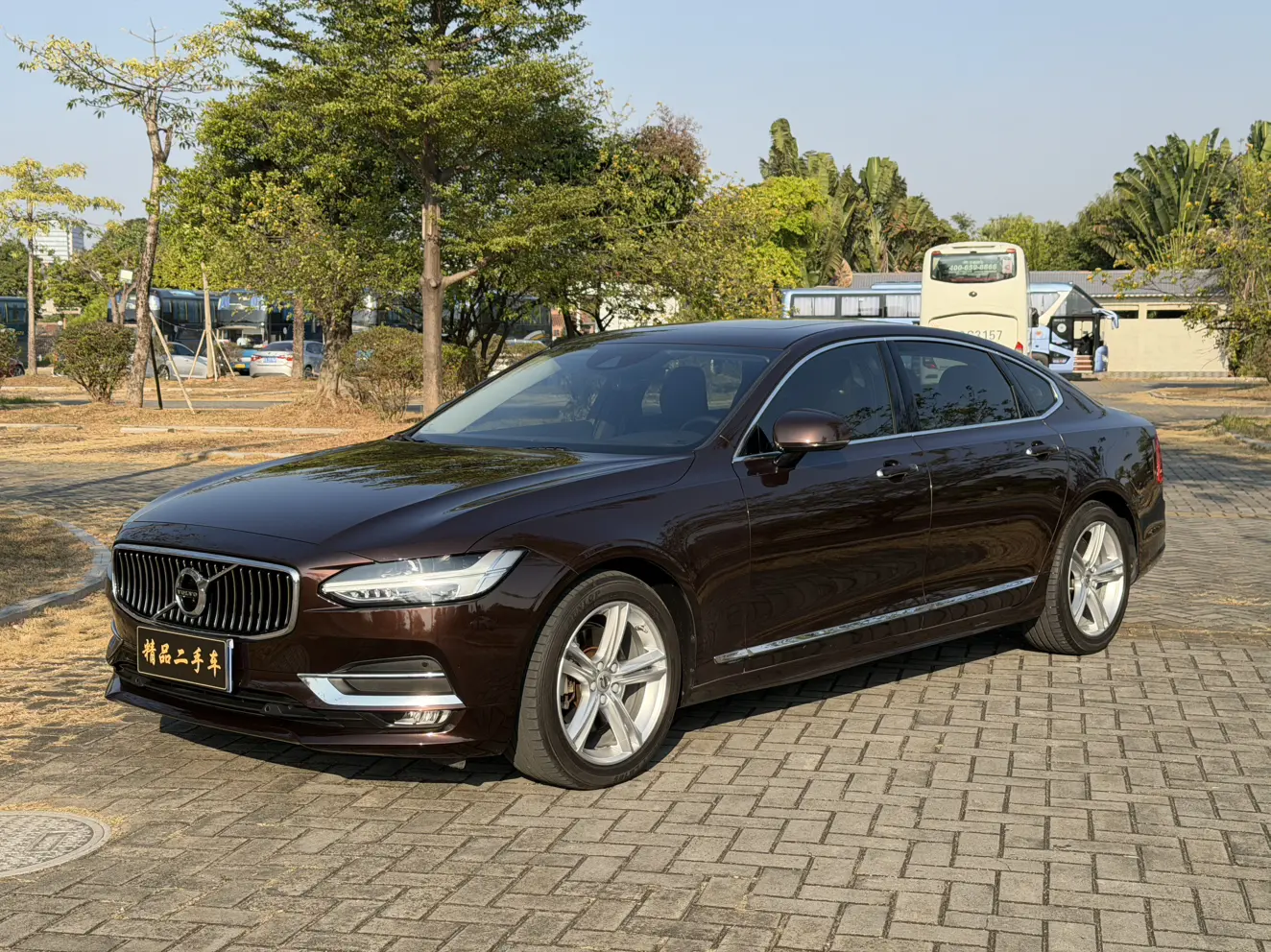 Volvo S90