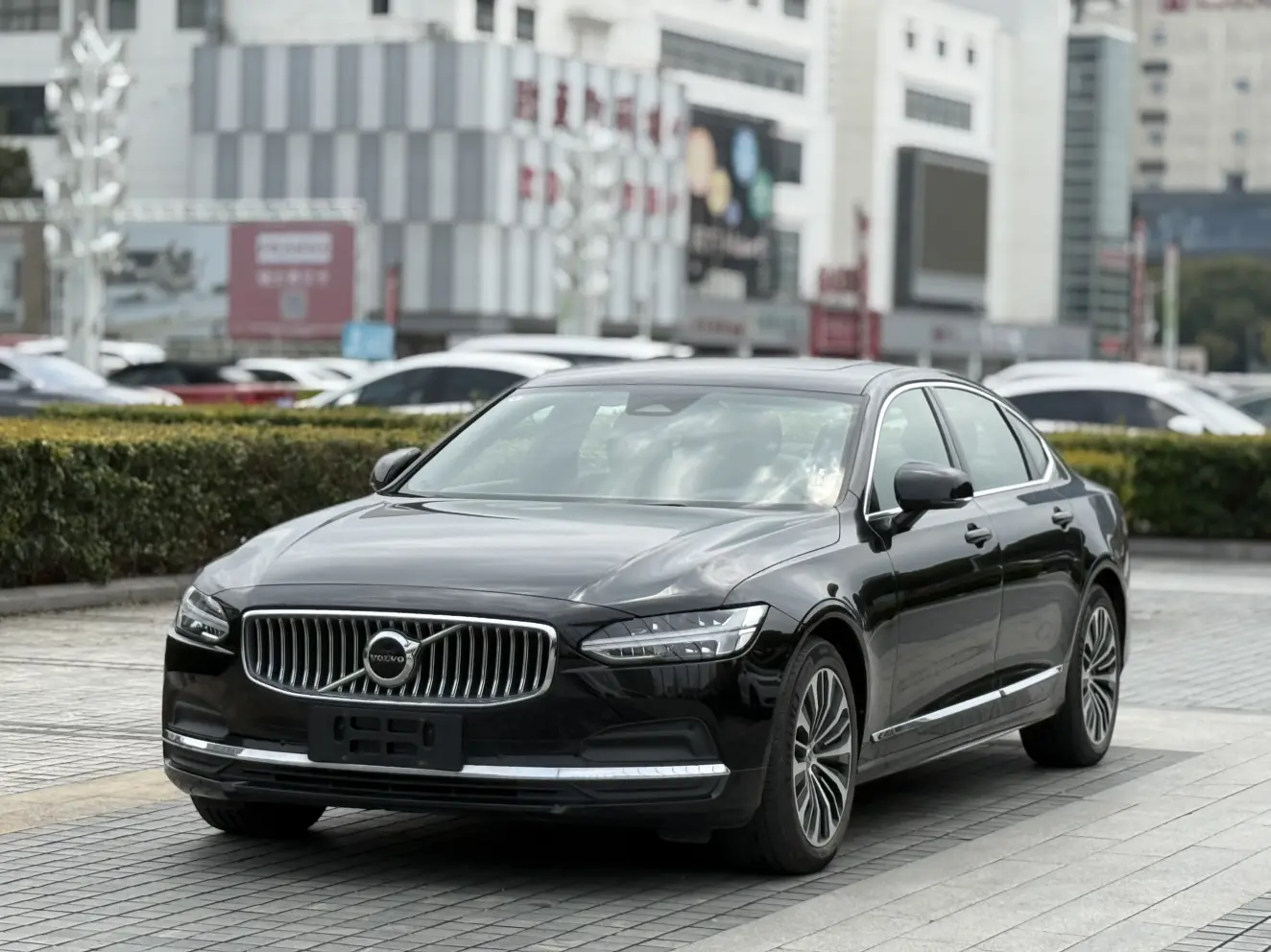 Volvo S90
