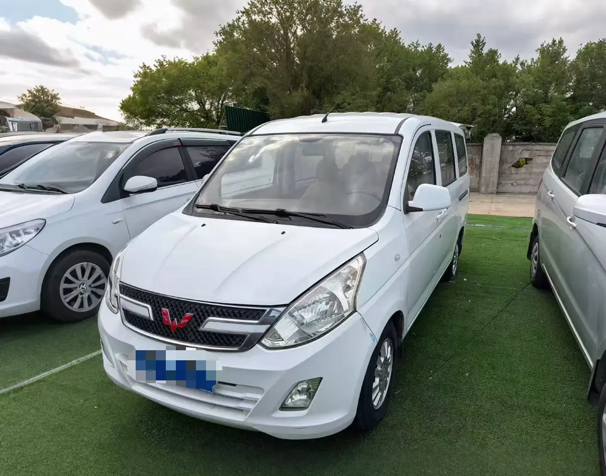 Wuling Rongguang V
