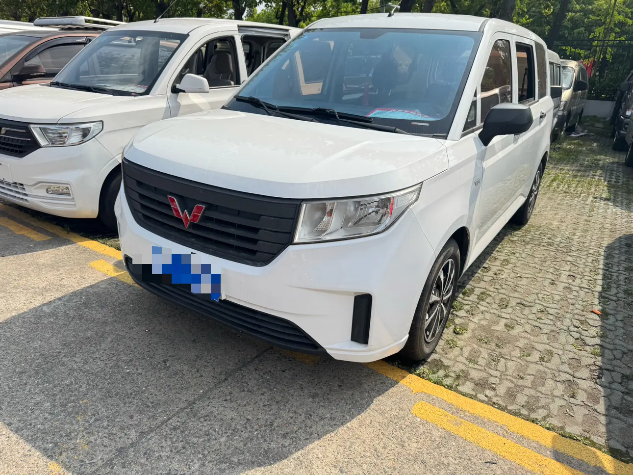 Wuling Hongguang PLUS