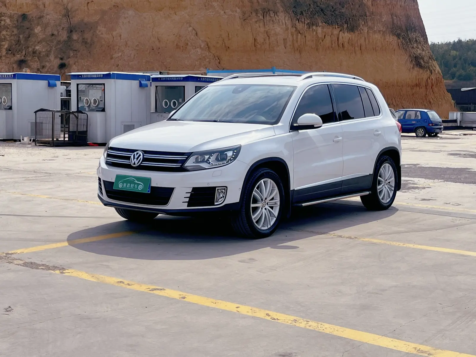 Volkswagen Tiguan (Tharu)