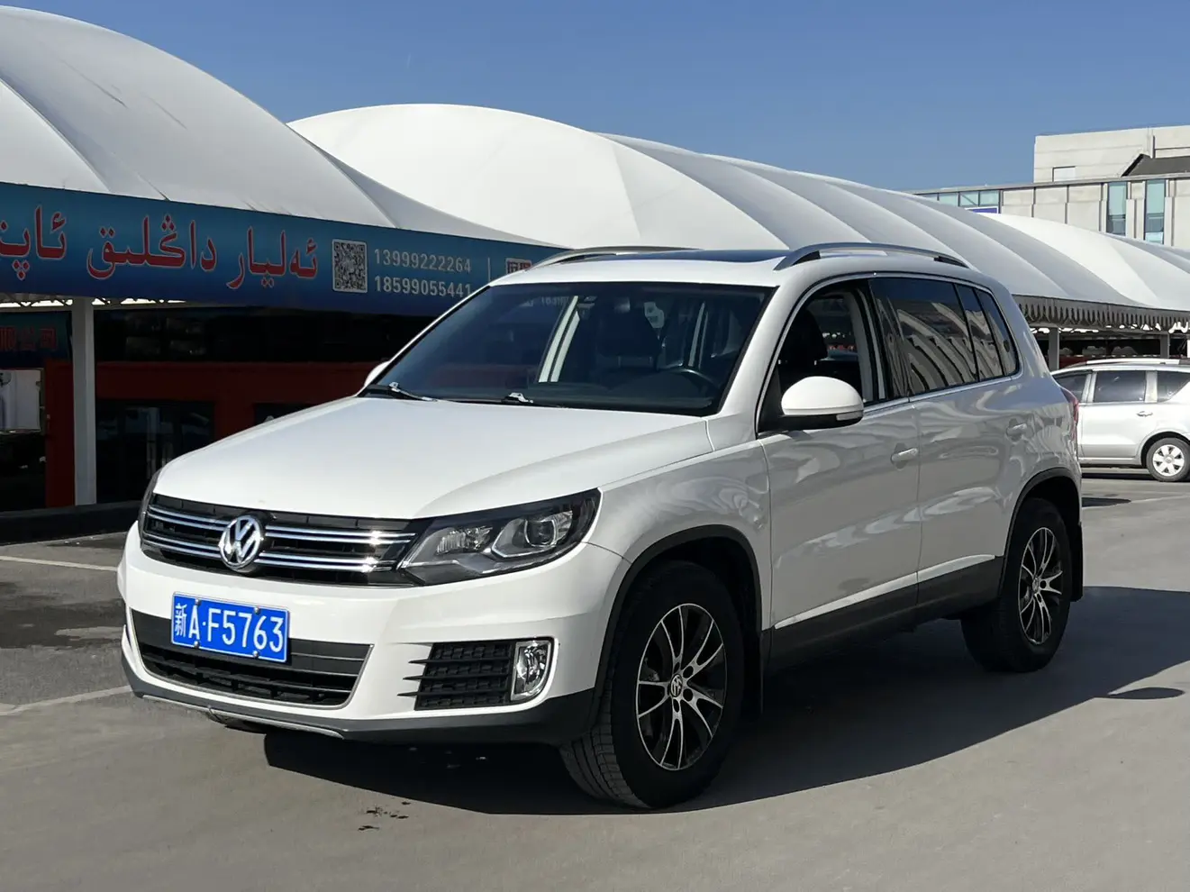 Volkswagen Tiguan (Tharu)
