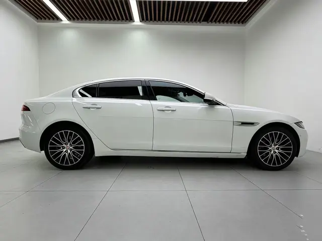 Jaguar XEL