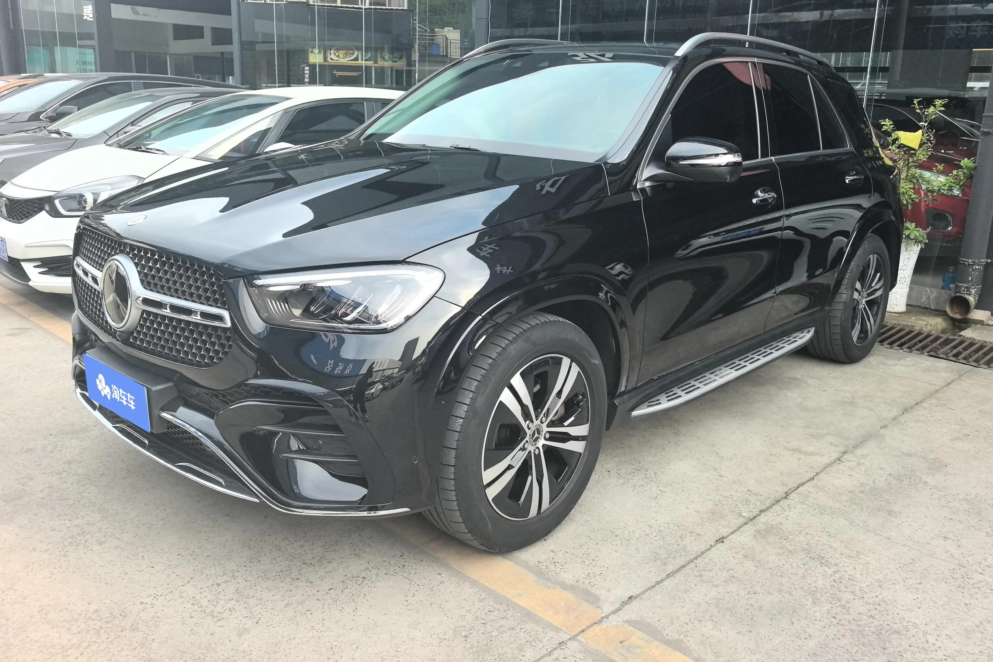 Mercedes-Benz GLE (Imported)