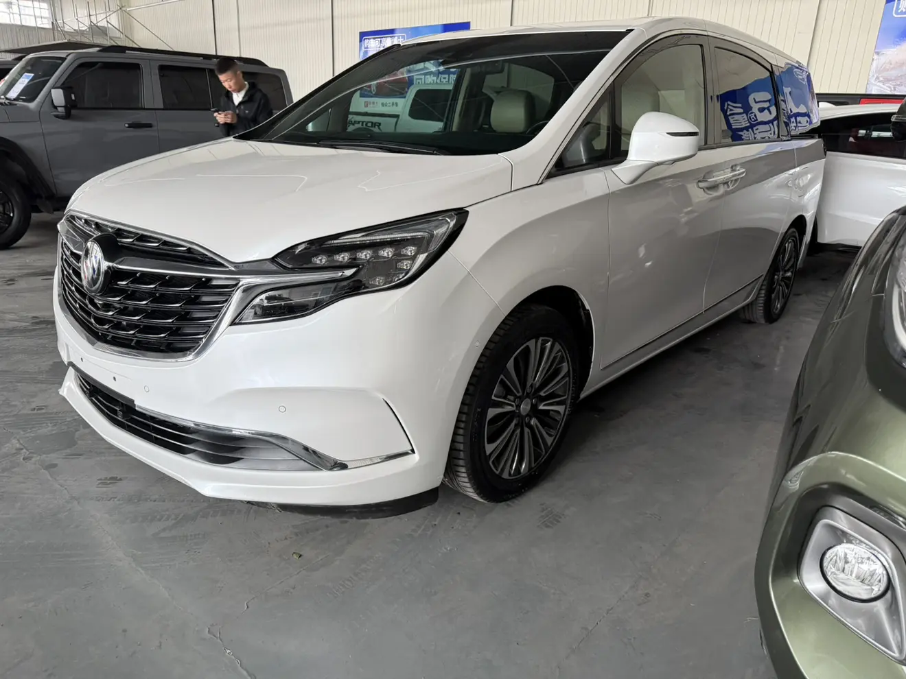 Buick GL8