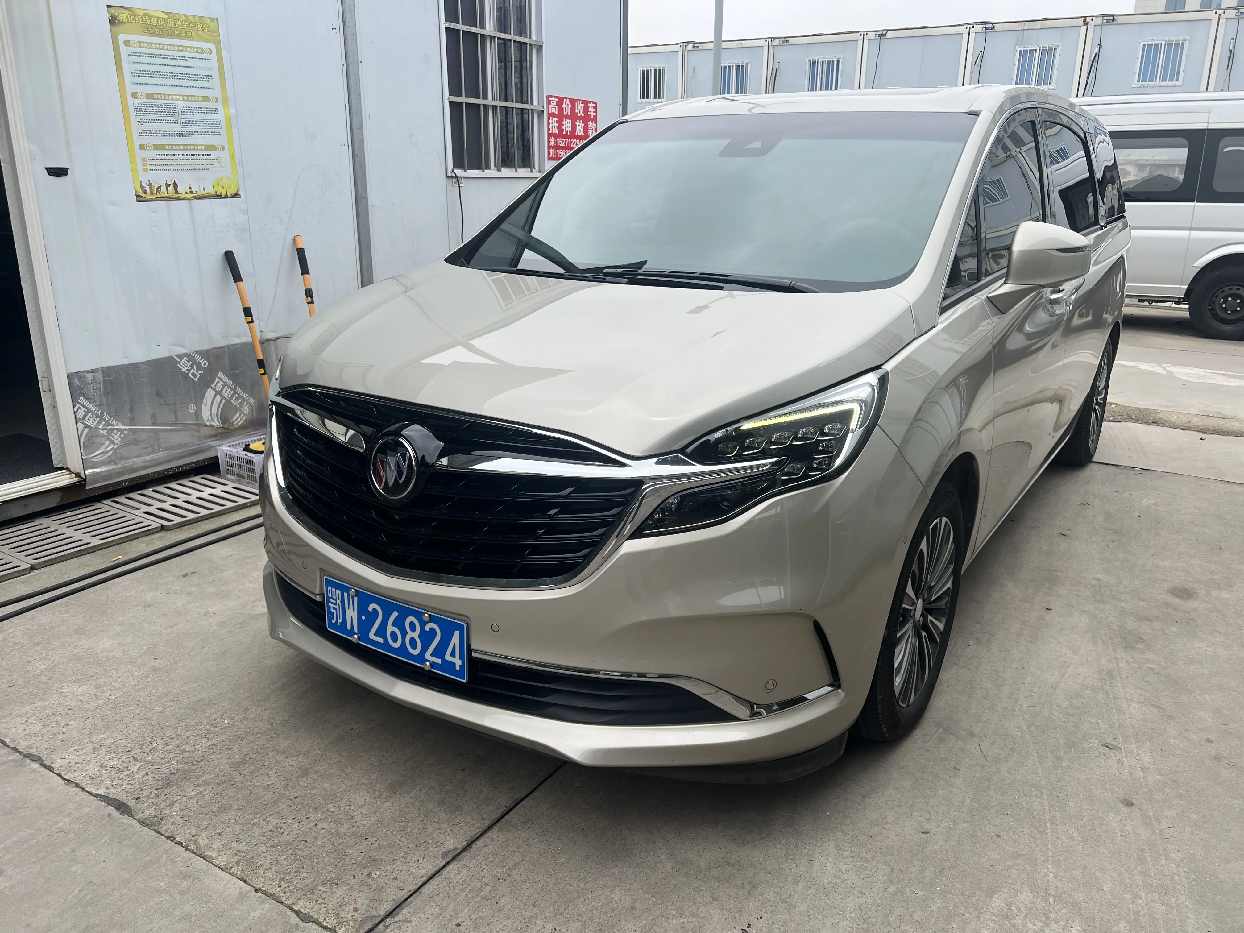 Buick GL8