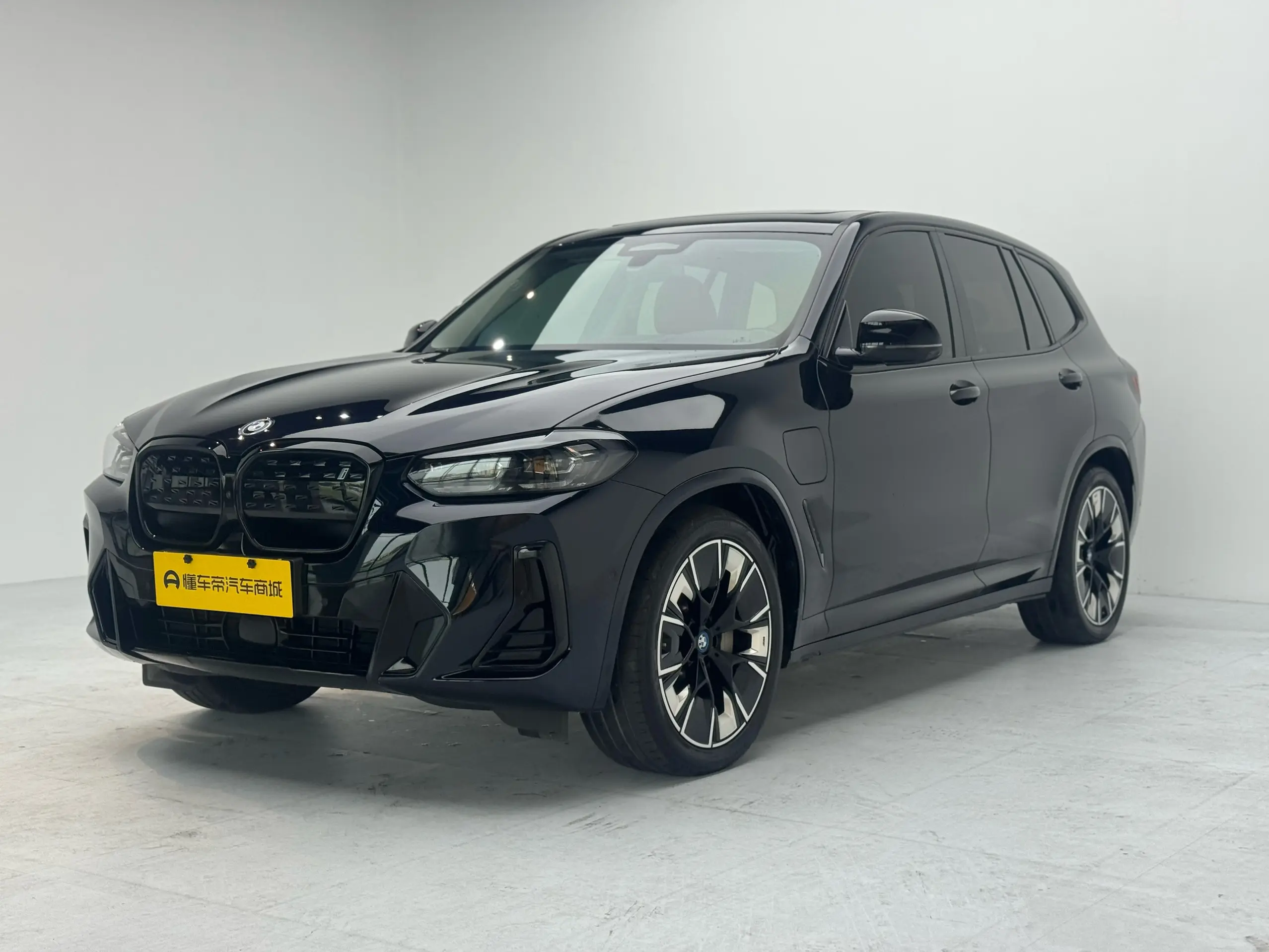 BMW iX3