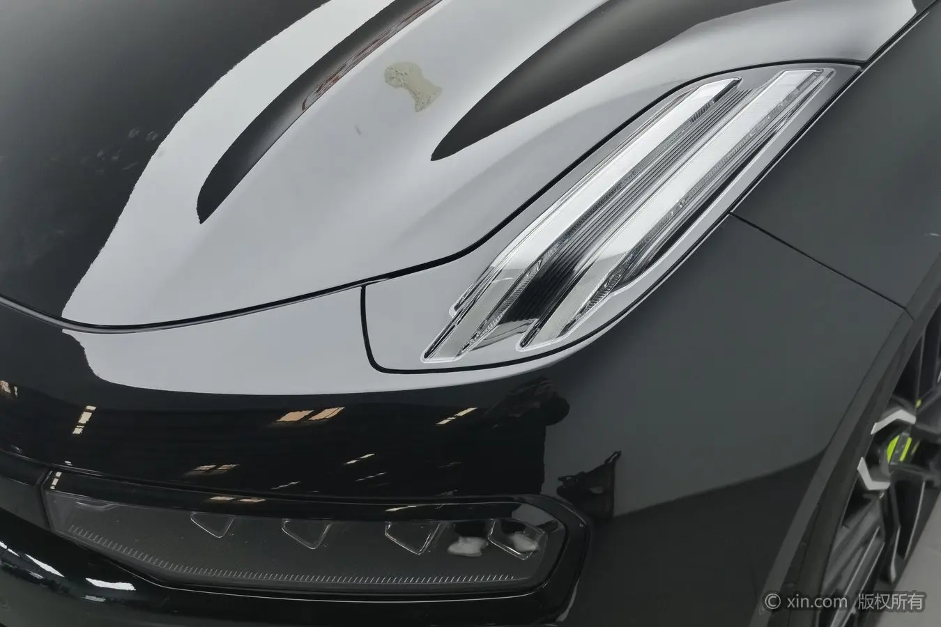 ZEEKR 001