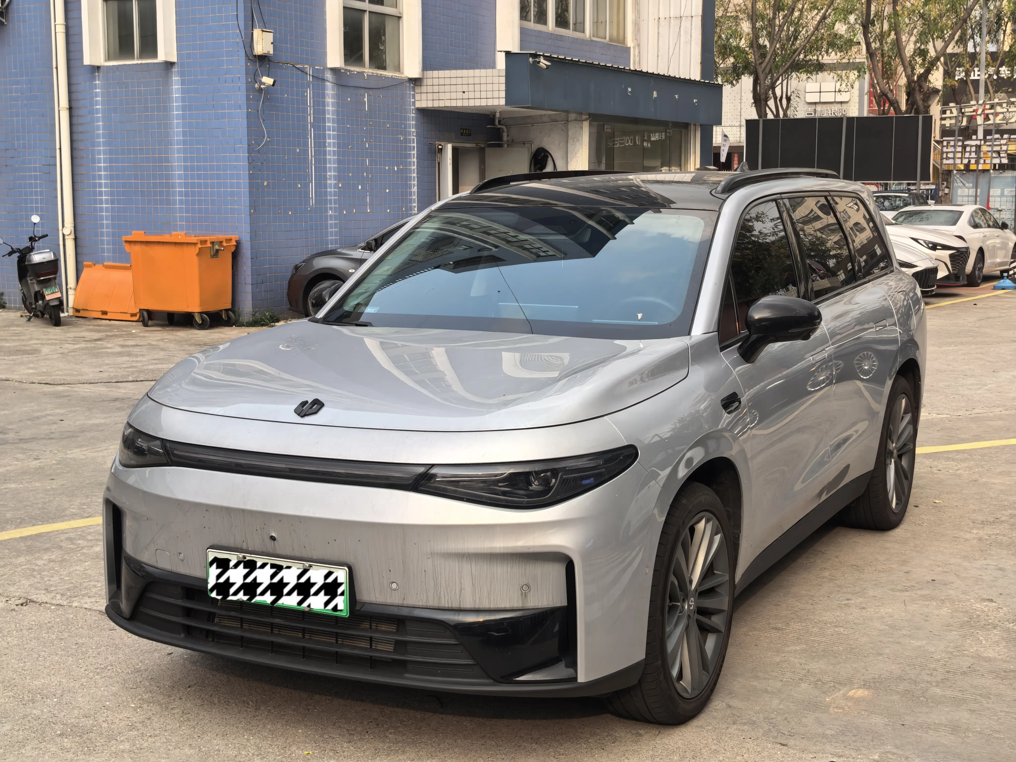 Leapmotor C16