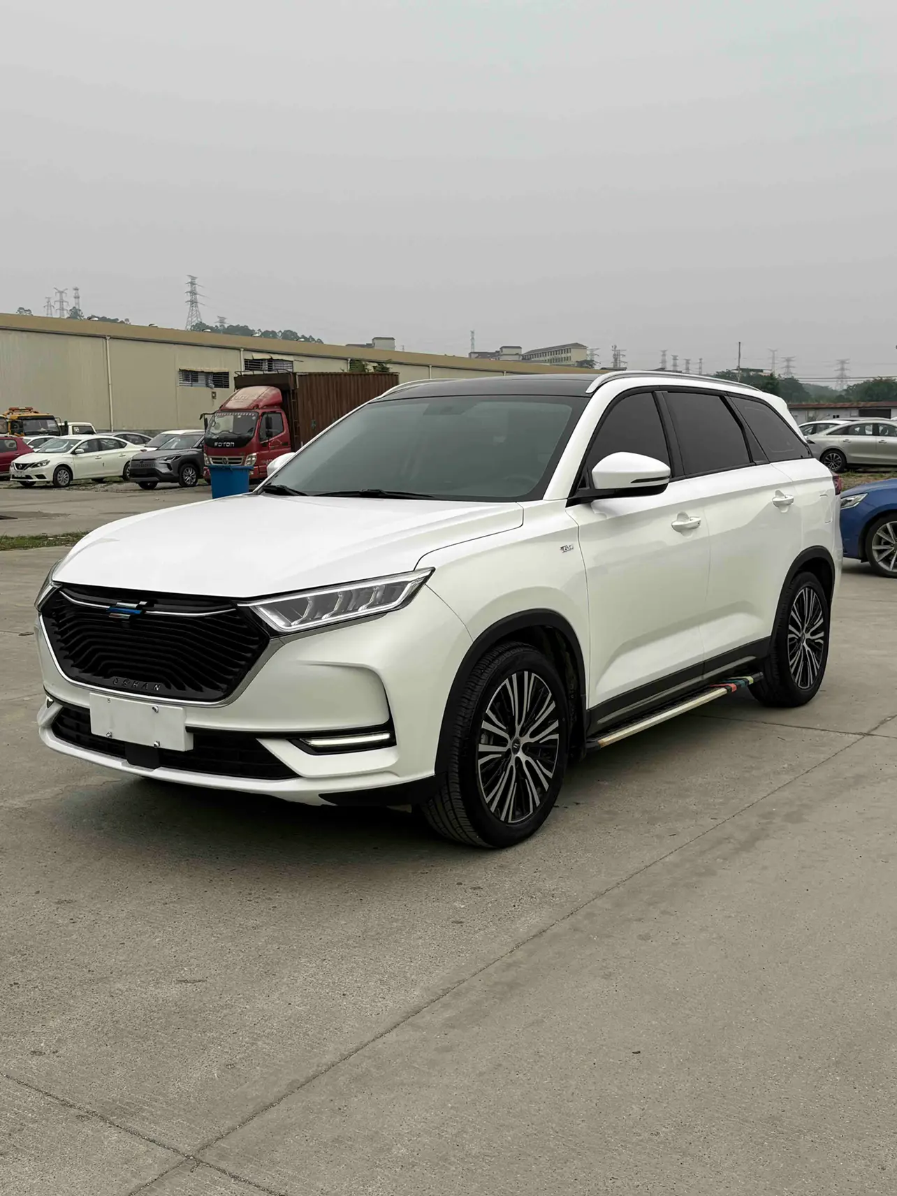 Oshan Changan Auchan X7