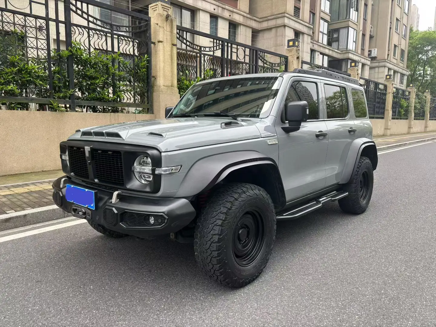 Tank 300