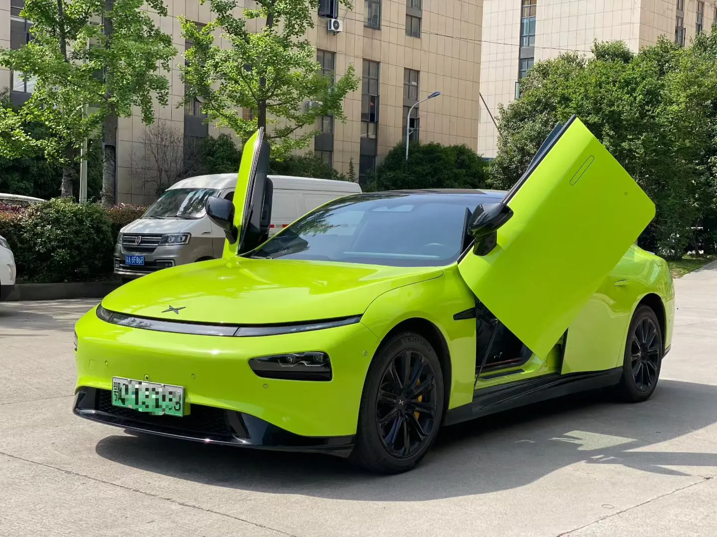 Xpeng P7