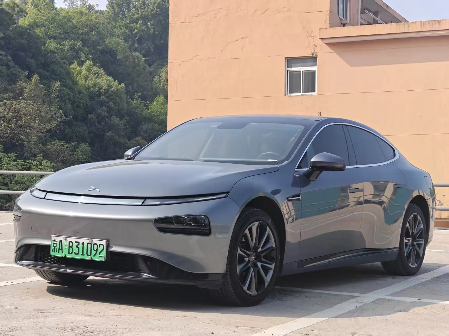 Xpeng P7
