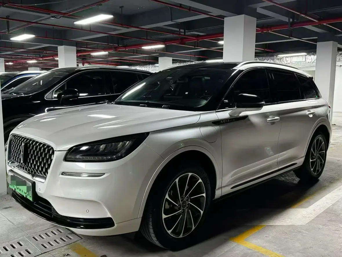 Lincoln Adventurer PHEV