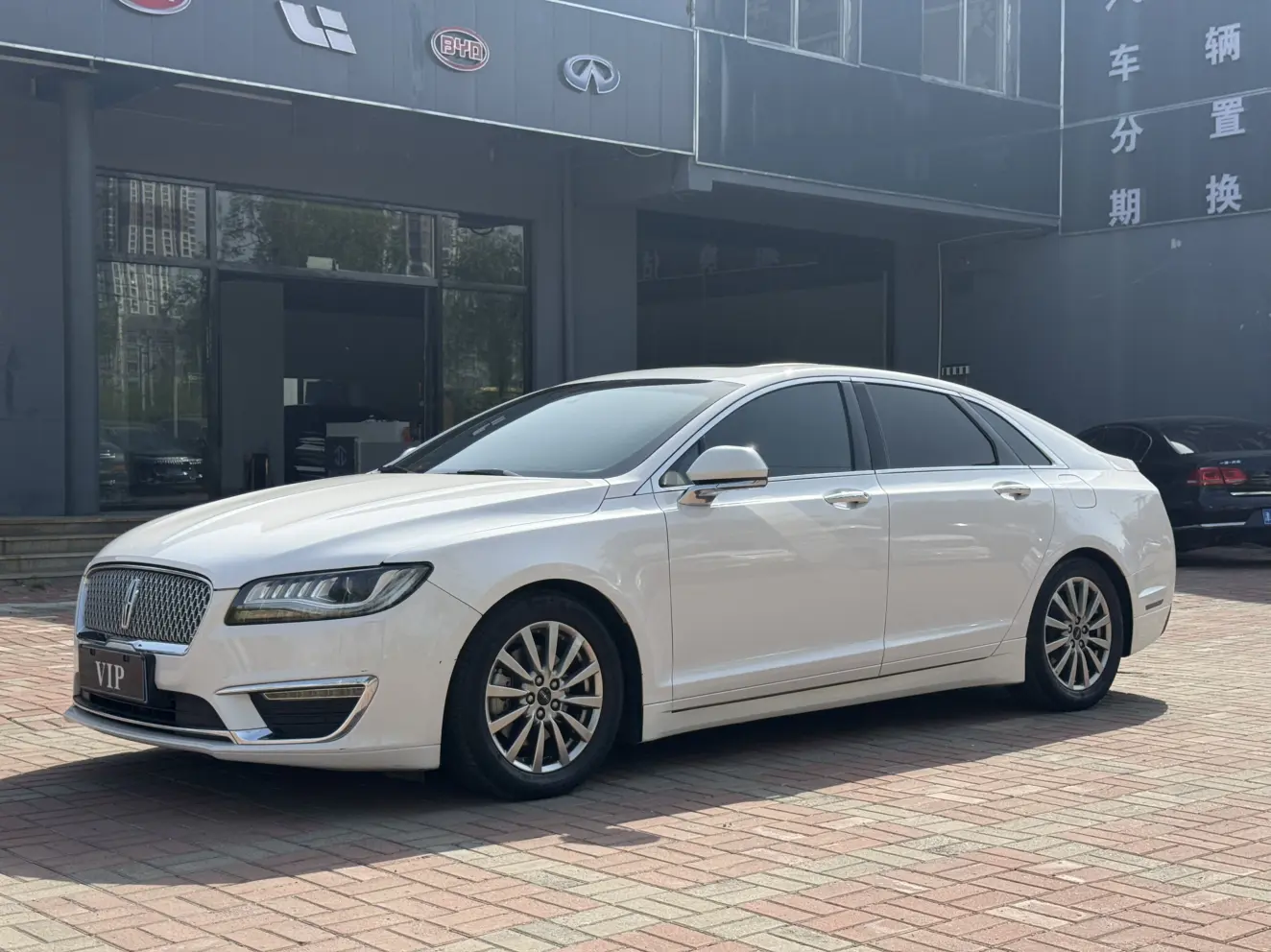 Lincoln MKZ