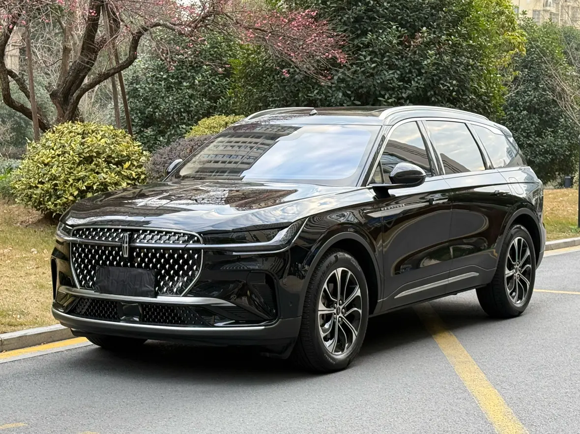 Lincoln Navigator