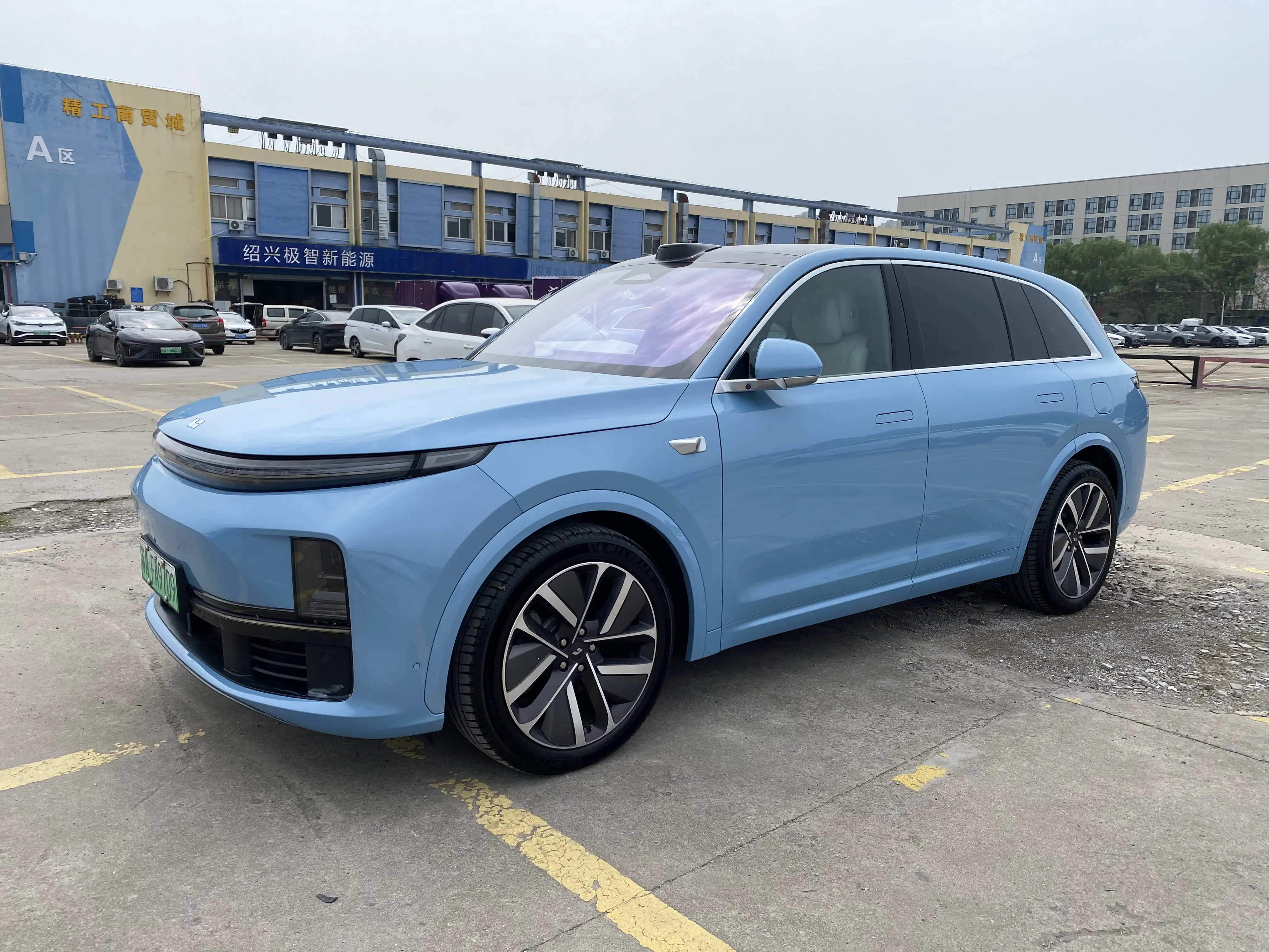 Lixiang L7