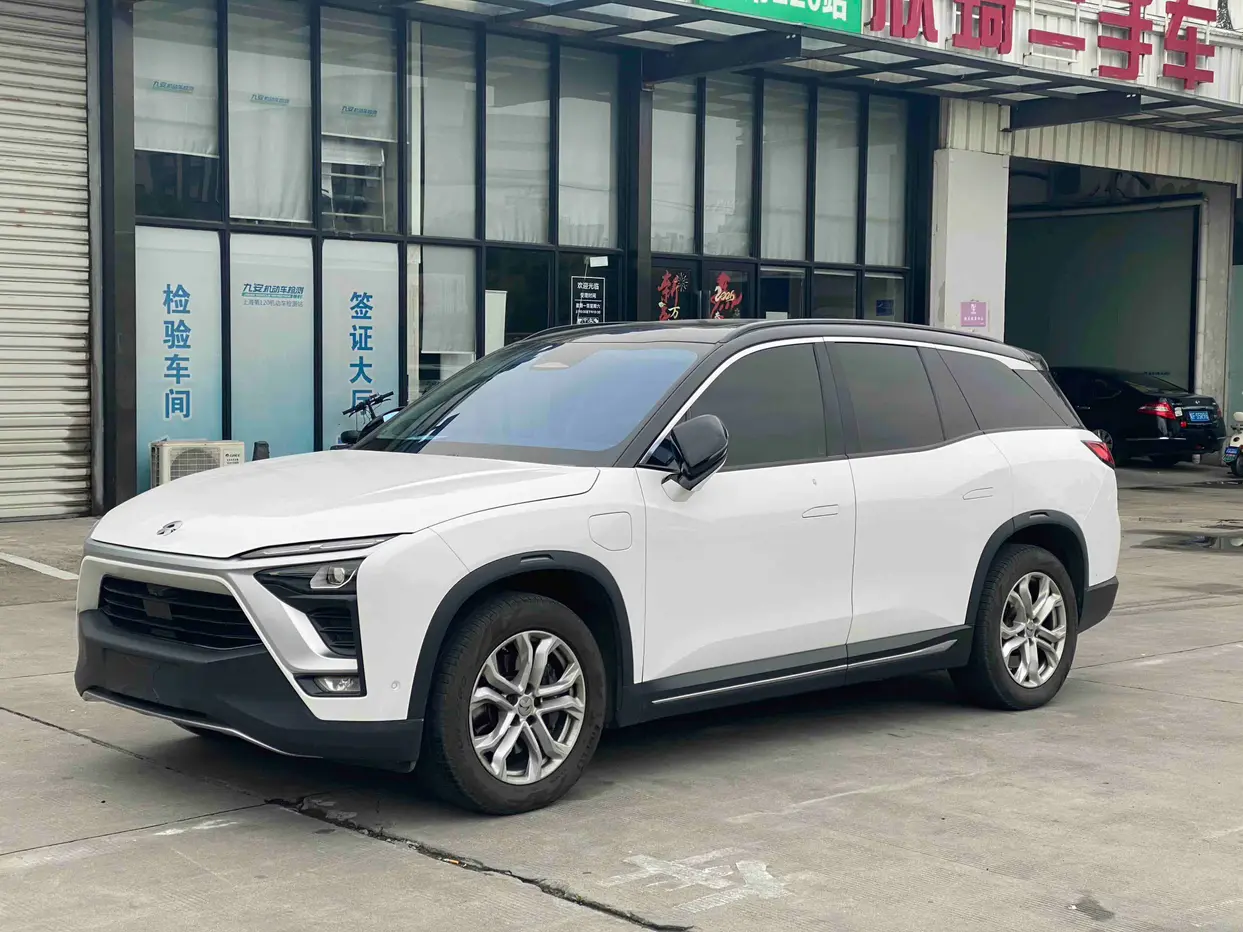 NIO ES8
