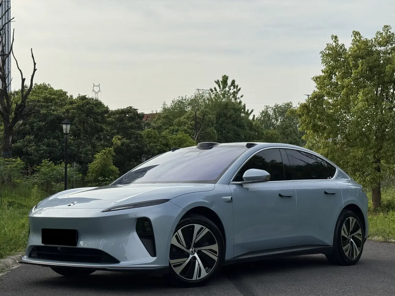 NIO ET5