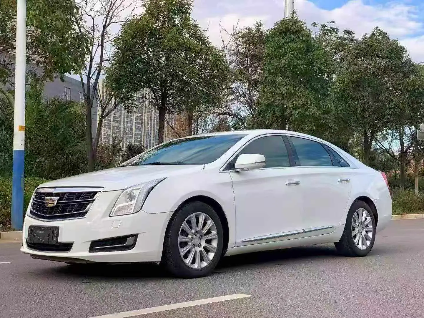 Cadillac XTS