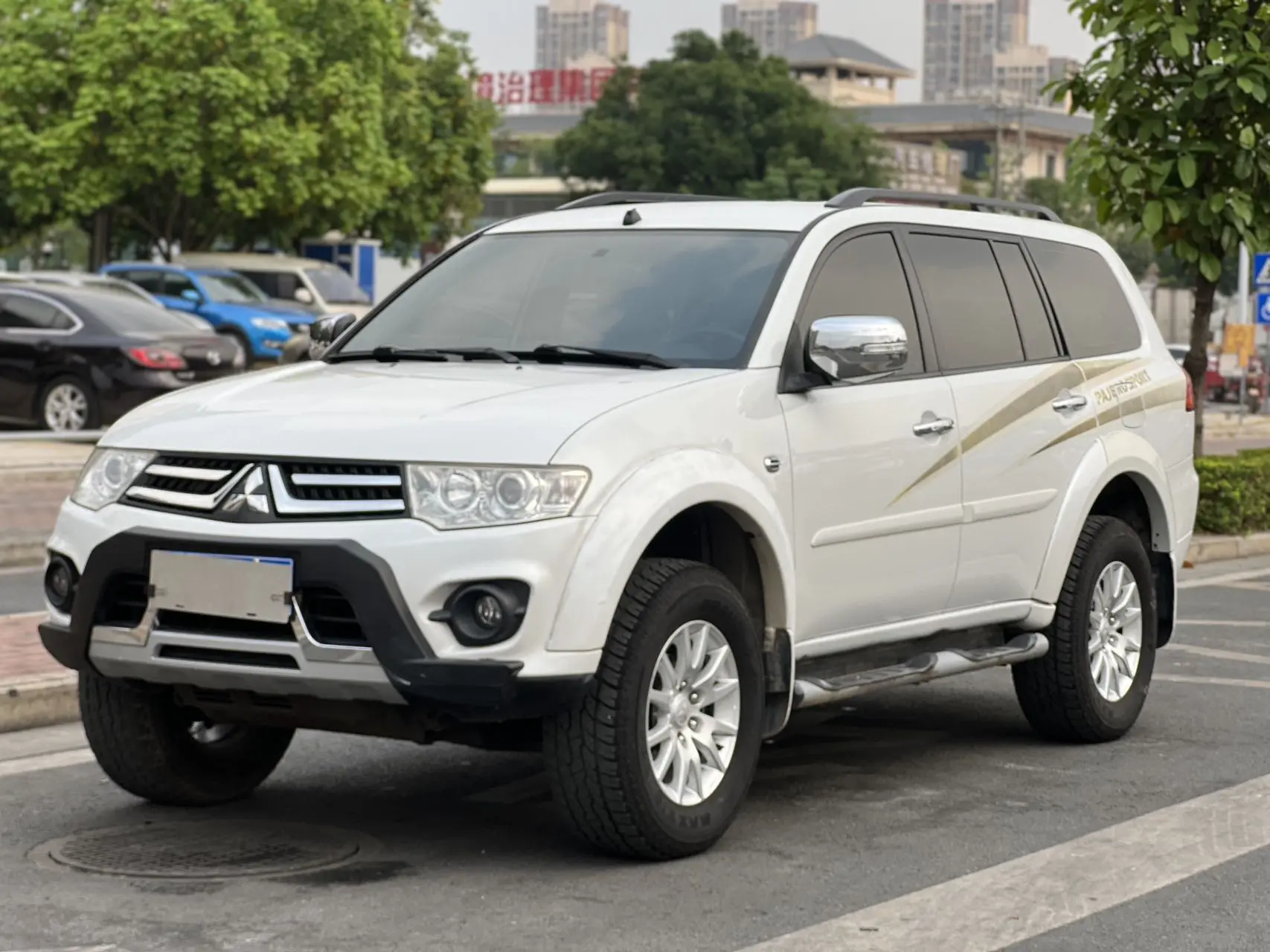 Mitsubishi Pajero Jinchang