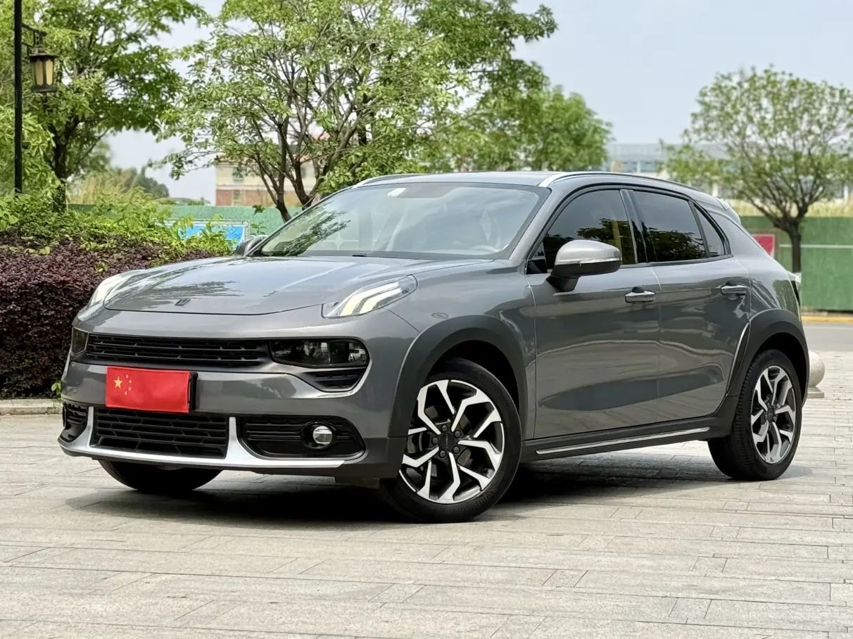 Lynk & Co 02