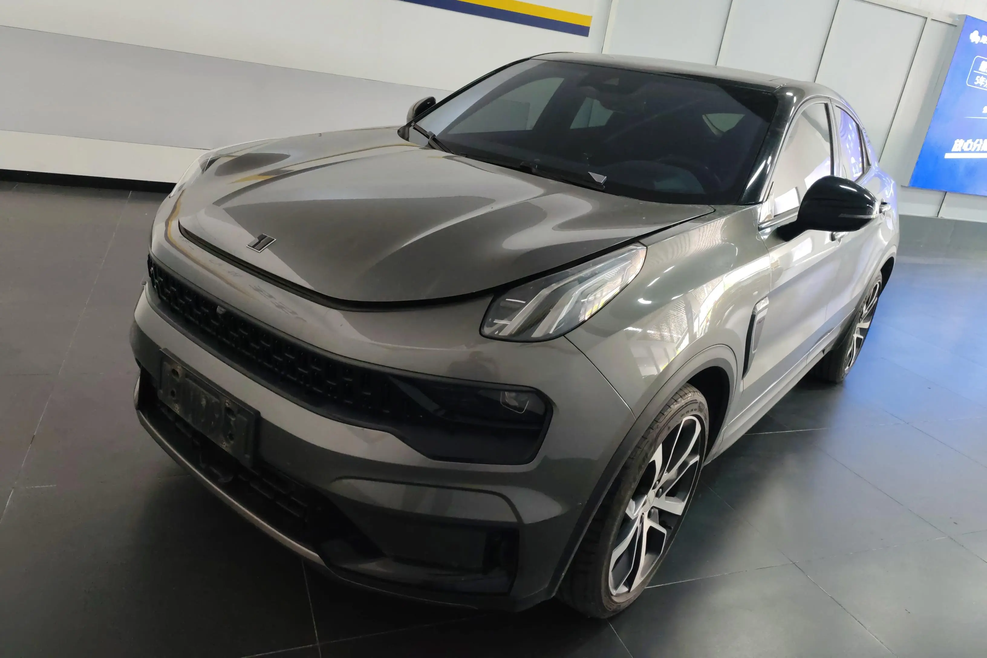 Lynk & Co 05