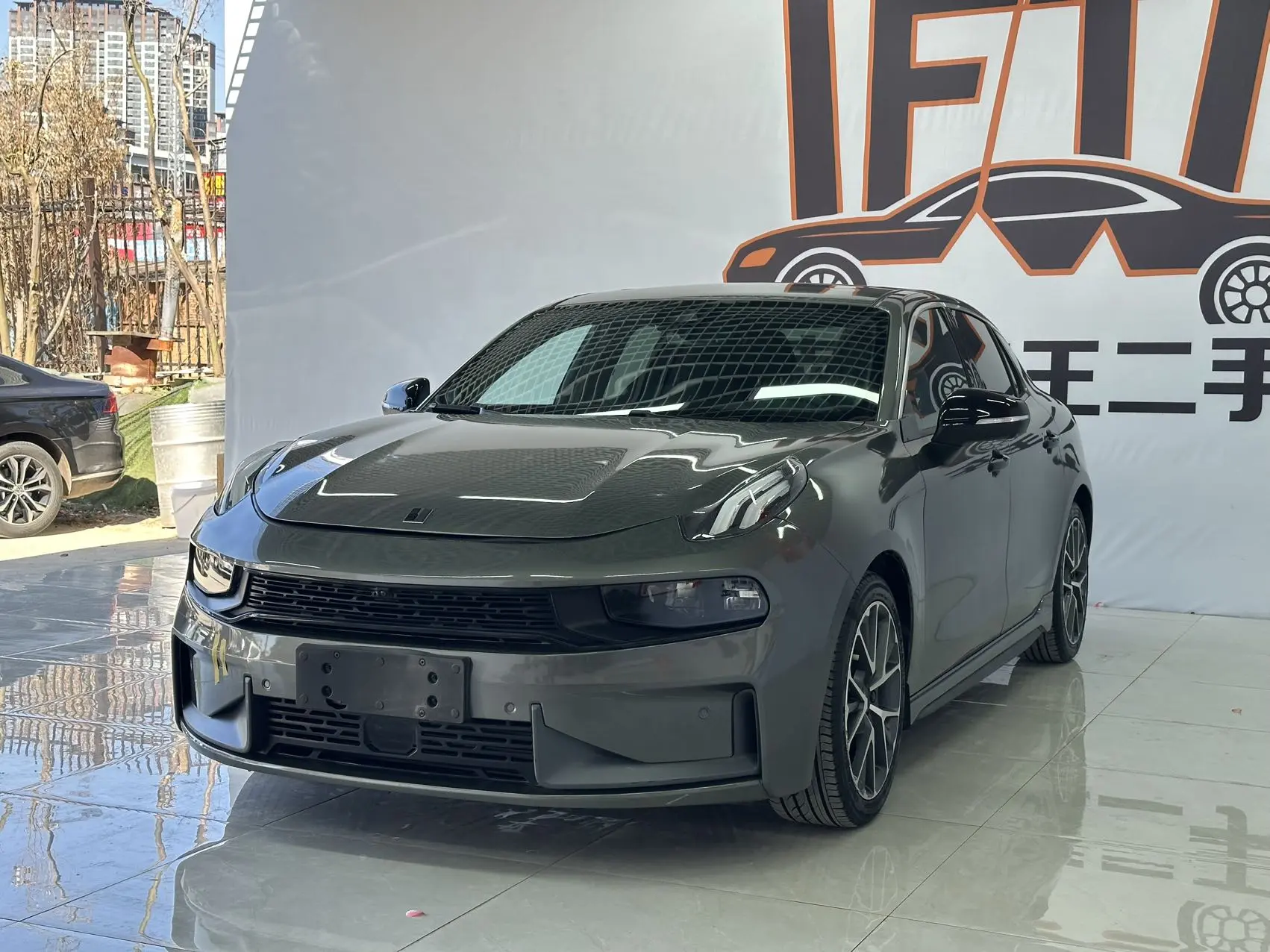 Lynk & Co 03
