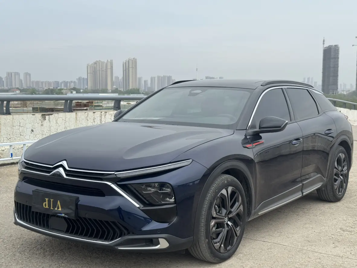 Citroën Versailles C5 X